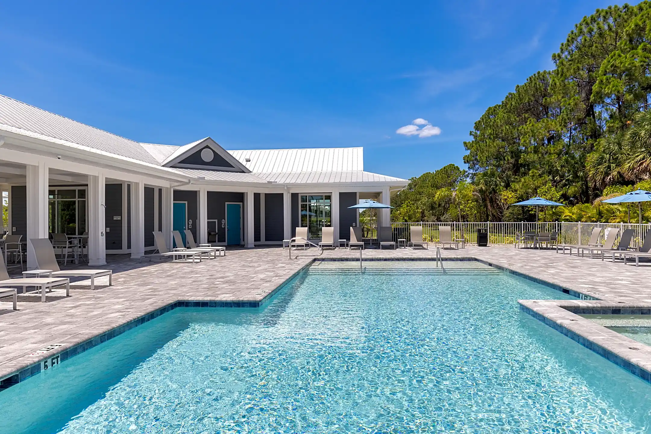 The Residences at Creighton Waterway 4201 Kenvil Drive North Port