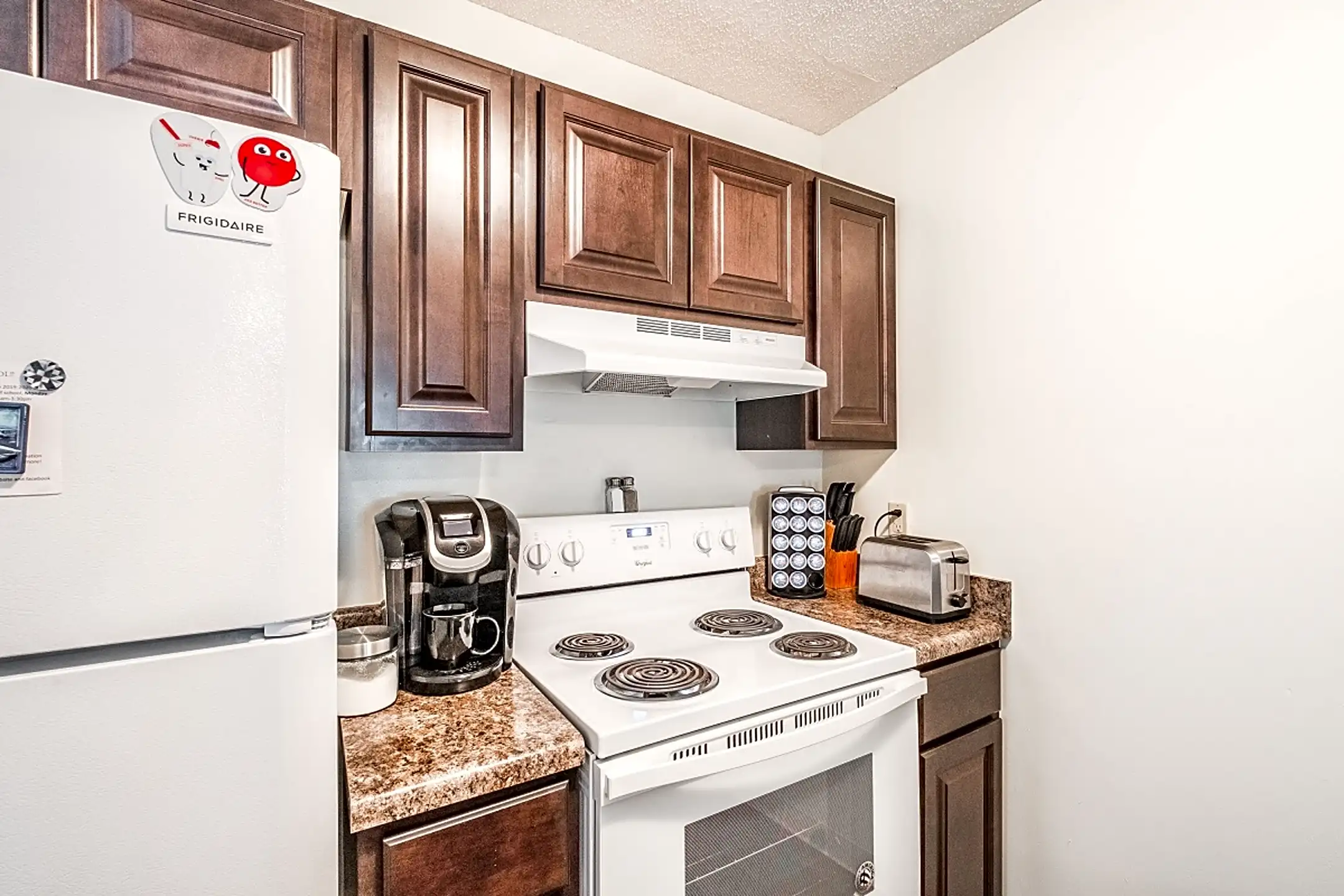 Oakwood Apartments Newton, NC 28658