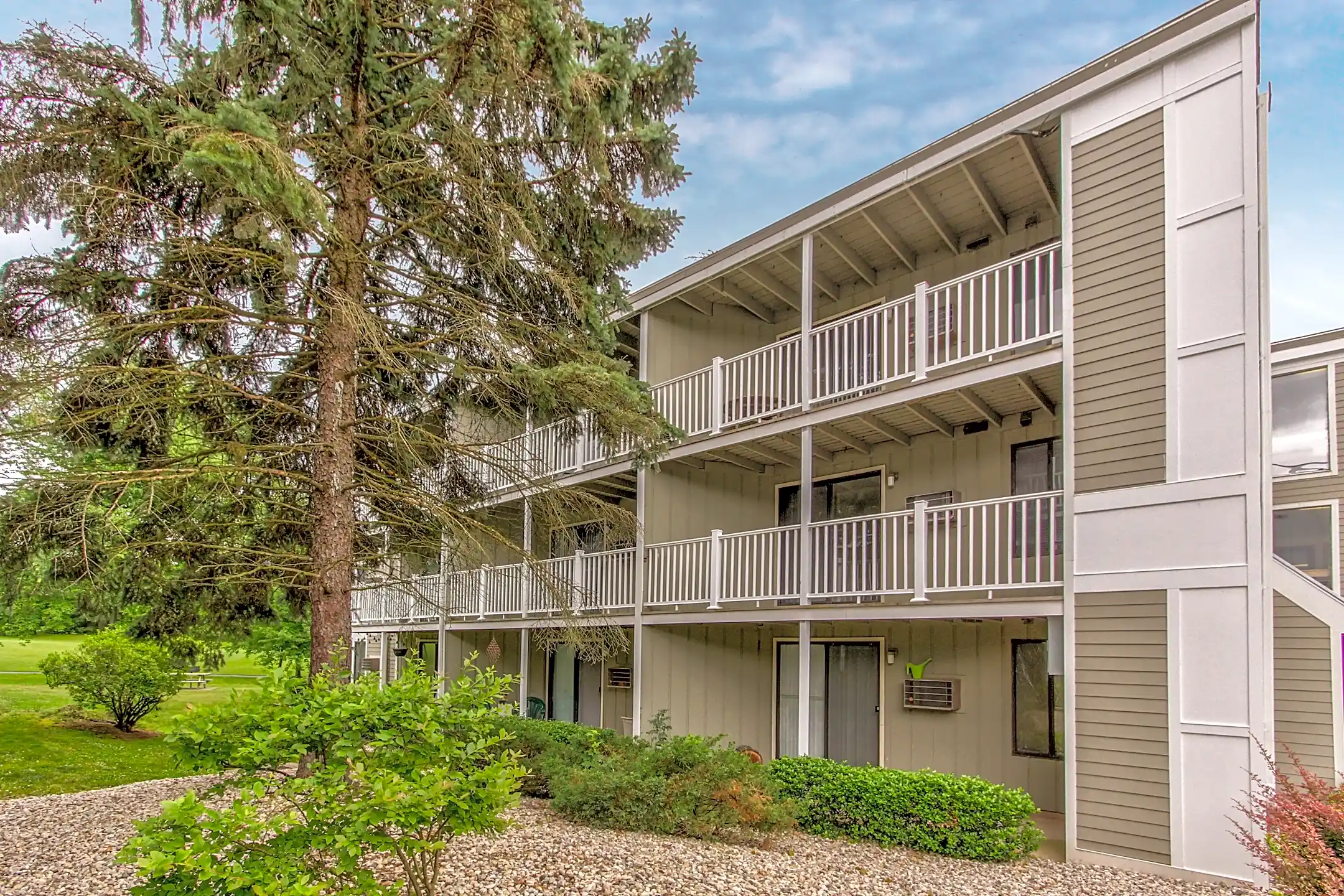 Fairway New Britain, CT 06053