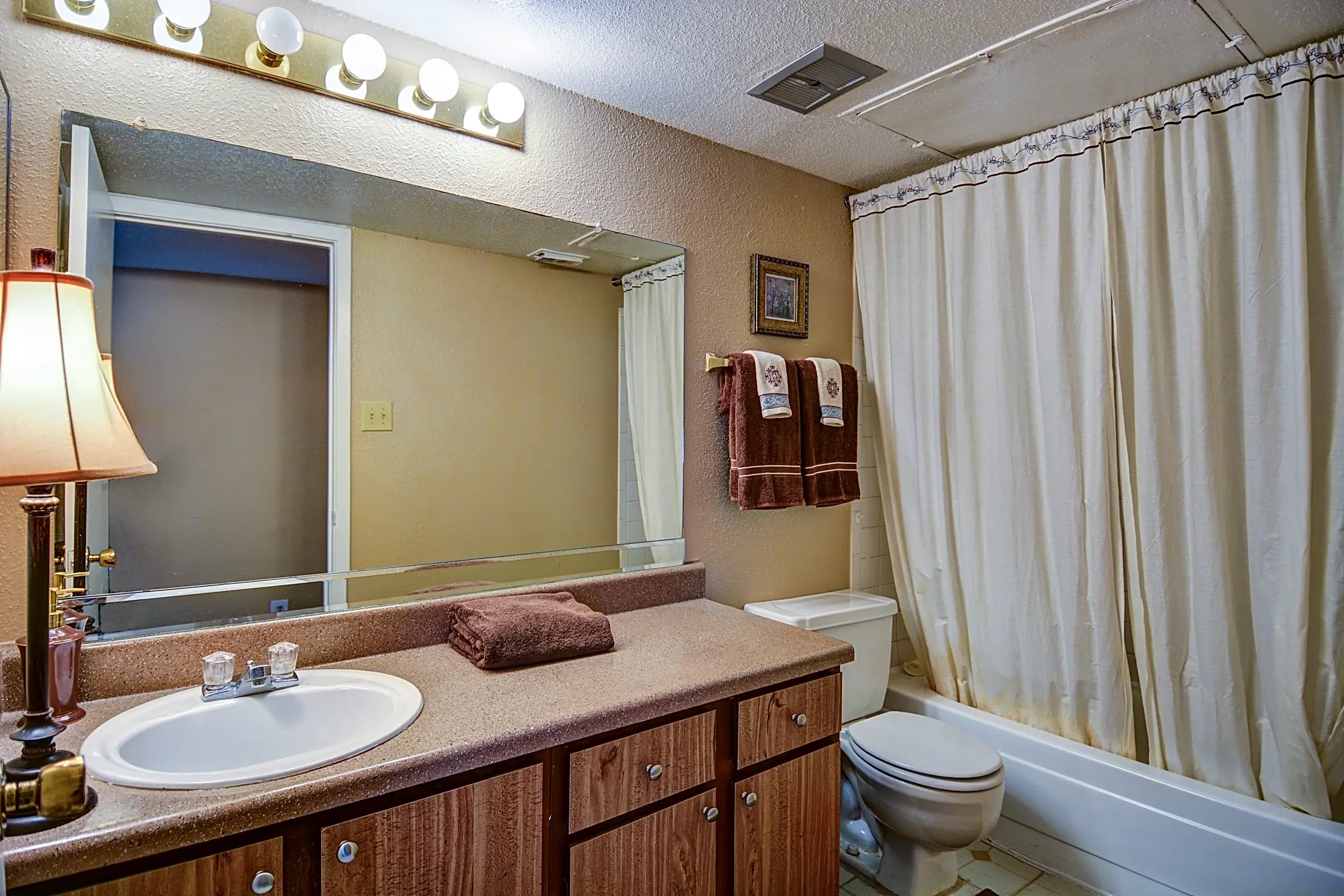 Gables at Richmond Houston, TX 77063