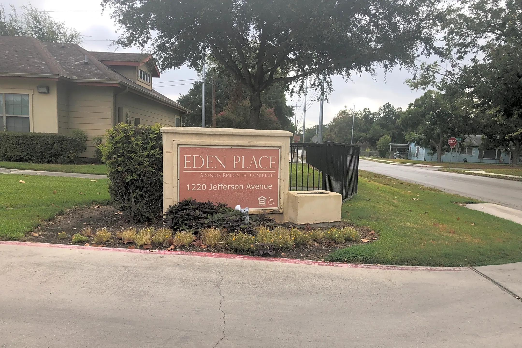 Pool - Eden Place Apartments - Seguin, TX