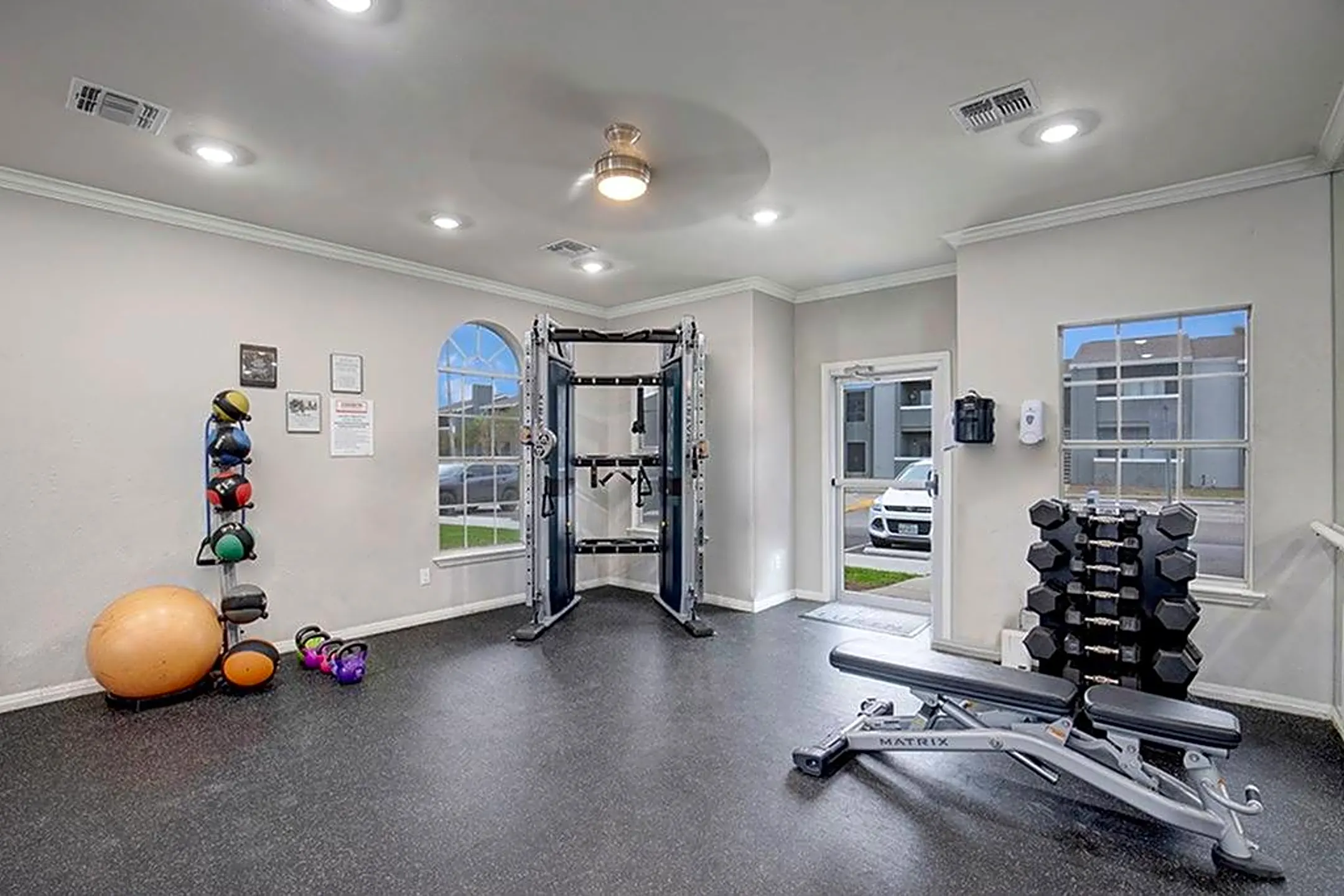 Fitness Weight Room - Puerto Del Mar Apartments - Corpus Christi, TX