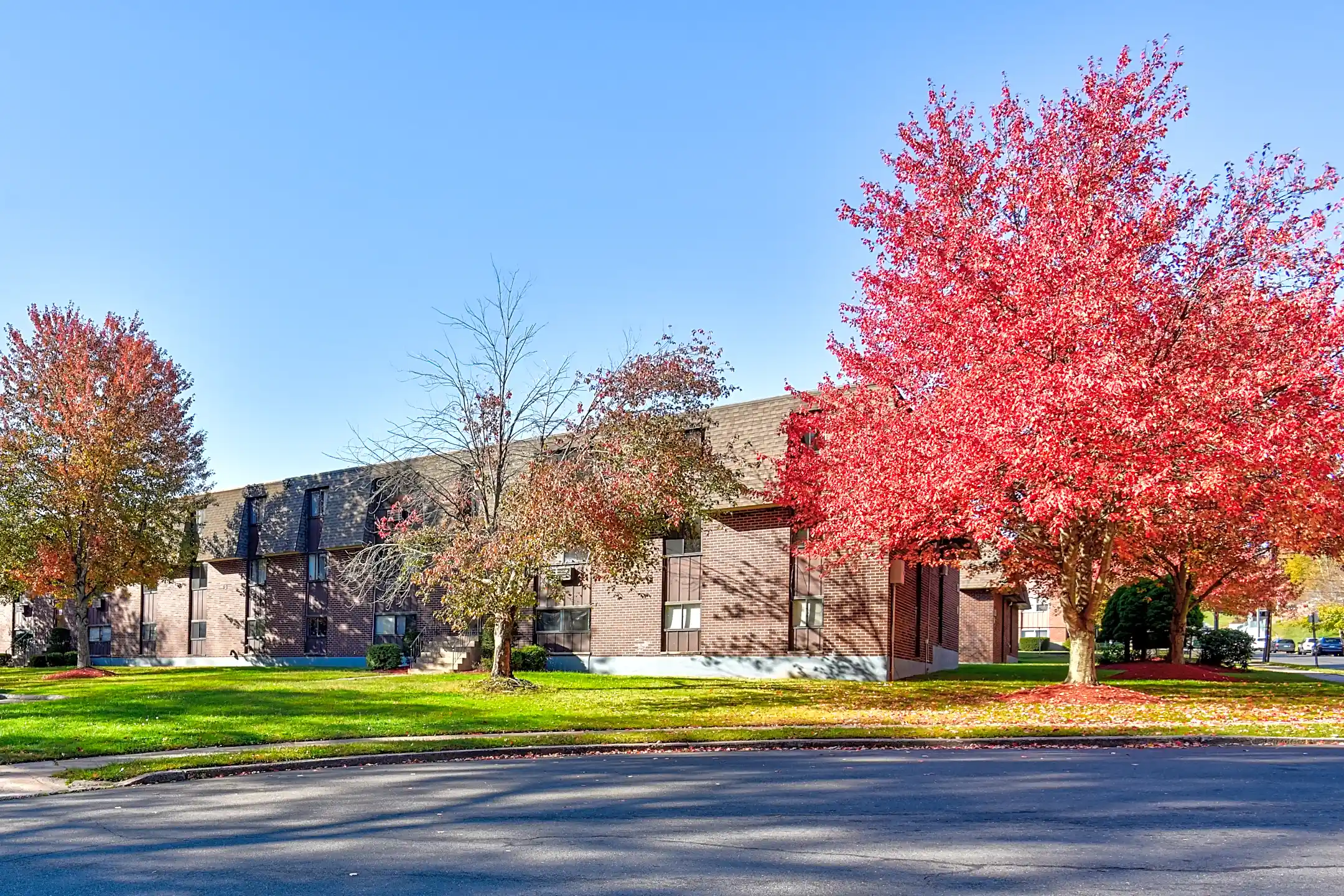 Candlewood Apartments New Britain, CT 06051