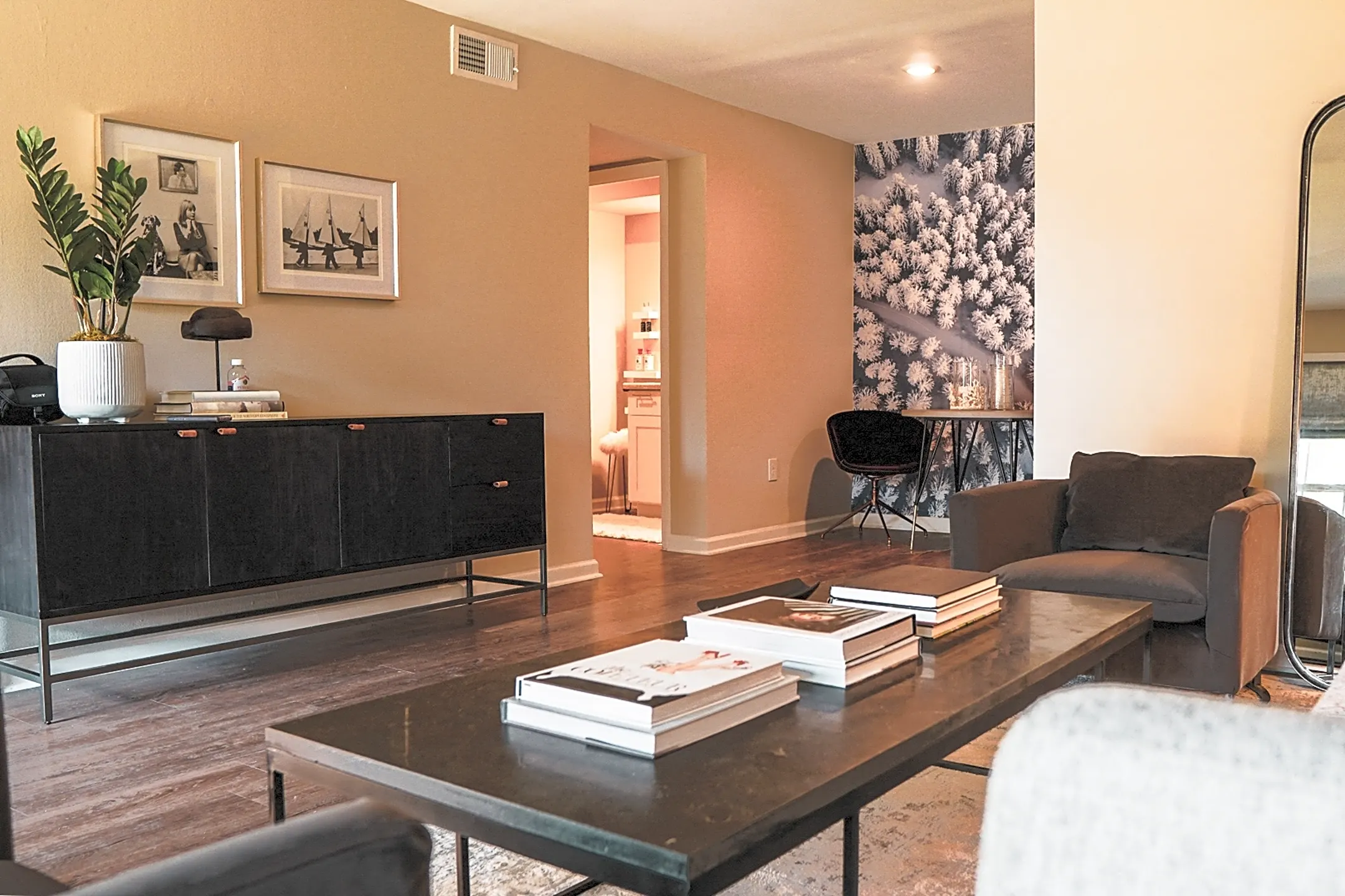 Of Kettering 4889 Far Hills Ave Kettering, OH Apartments