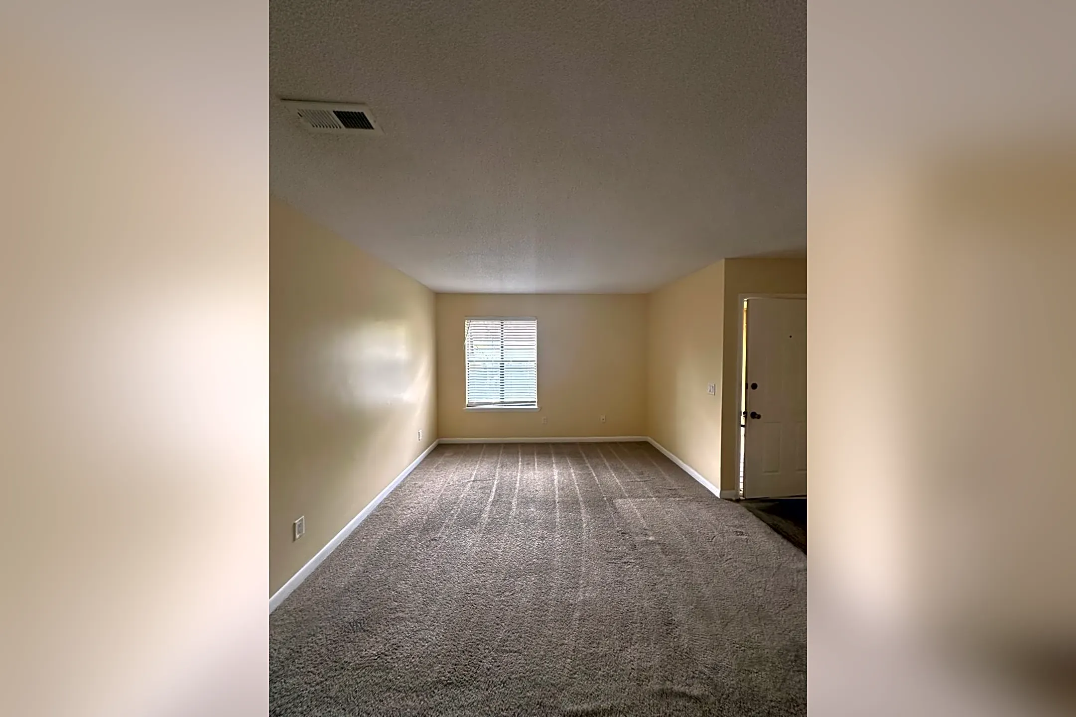 799 Donnell Blvd 799 Donnell Blvd unit 3740 Daleville, AL Houses