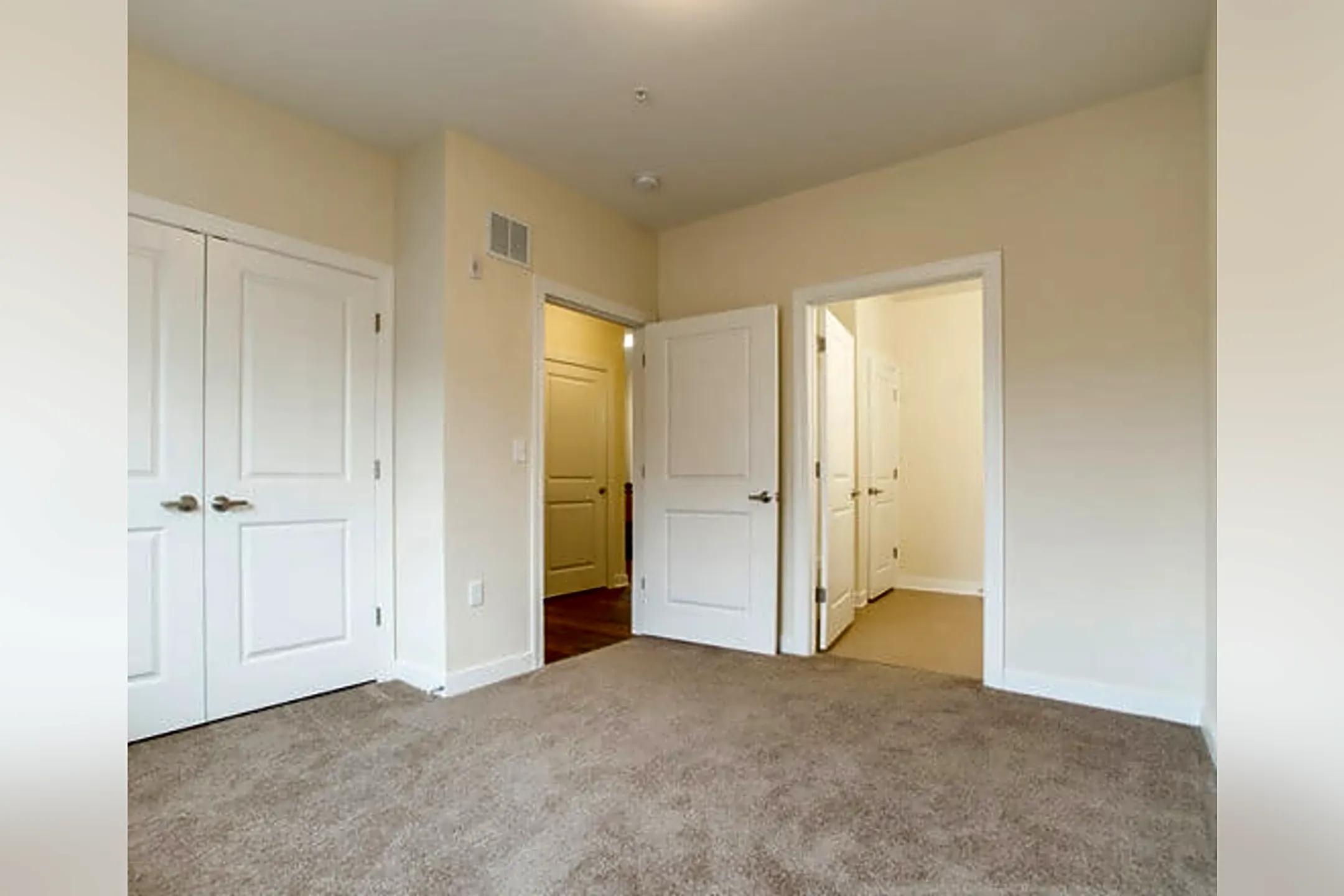 Eastbrooke at Beulah Crossing 323 62nd St Ne Washington, DC