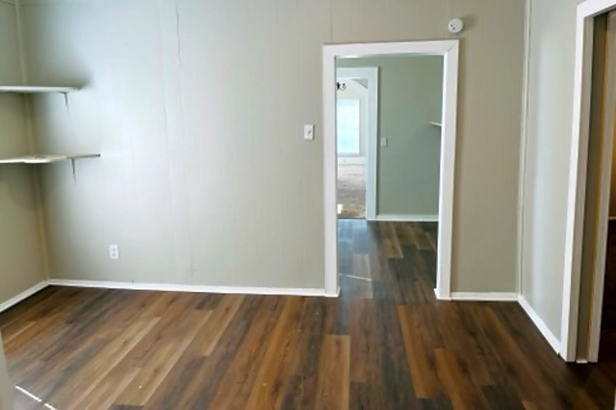 Bedroom - 2385 Poplar St - Beaumont, TX