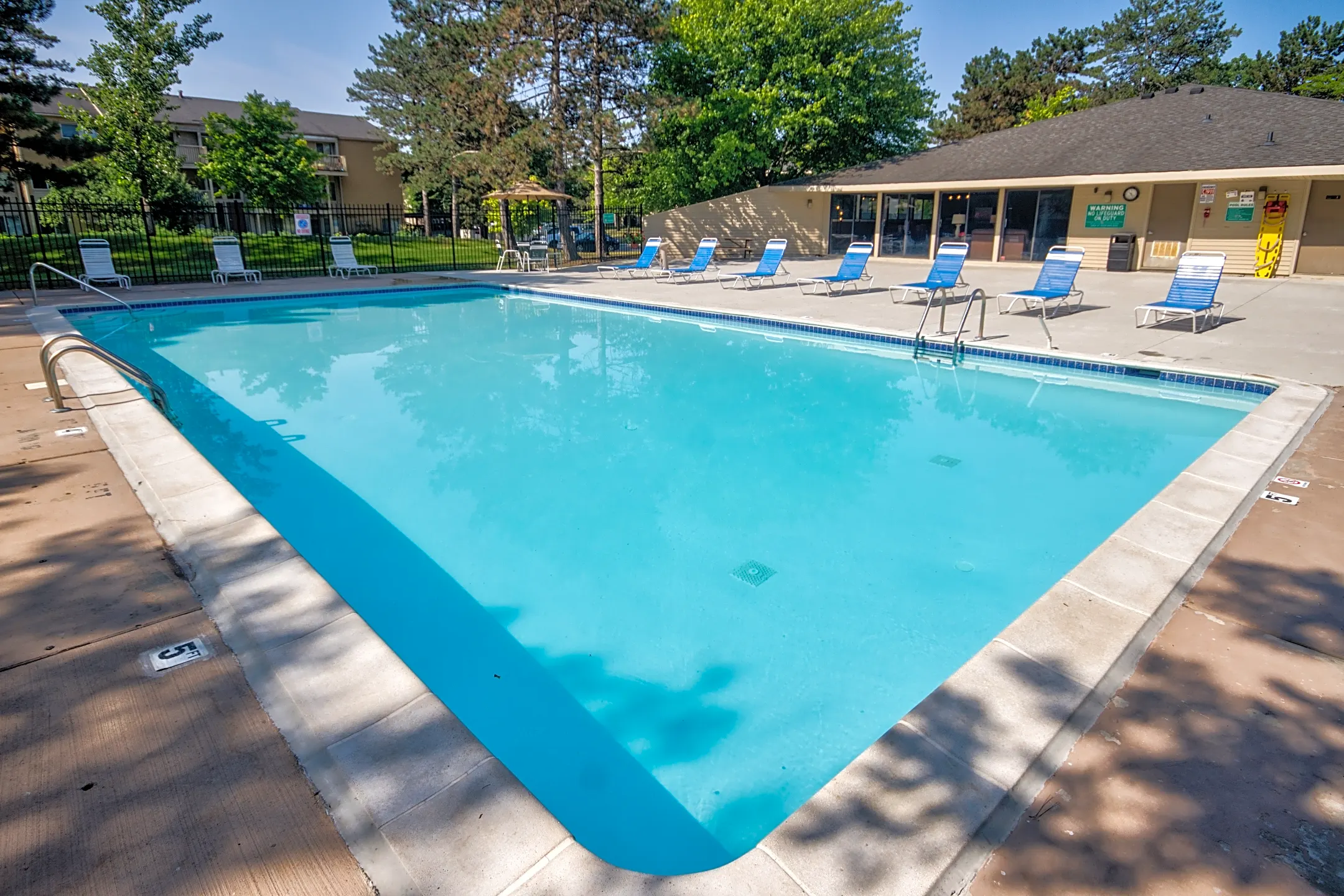 Pool - Brookdale Apartments - South Lyon, MI