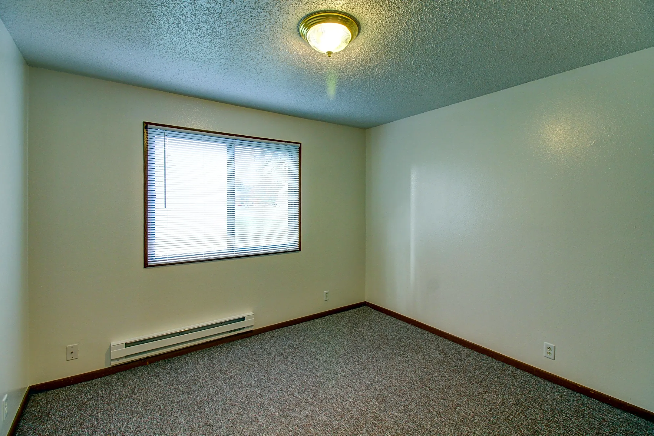 East Park Village Apartments - Nevada, IA 50201