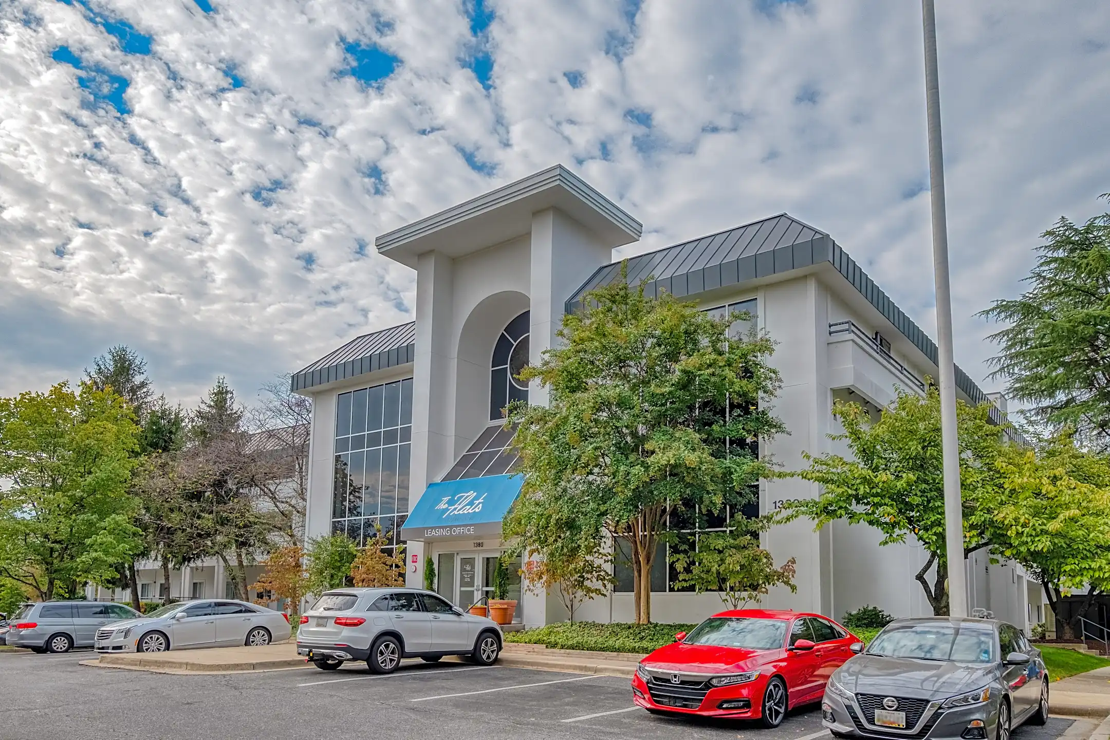 Flats at Shady Grove 1380 Piccard Dr Rockville, MD Apartments for