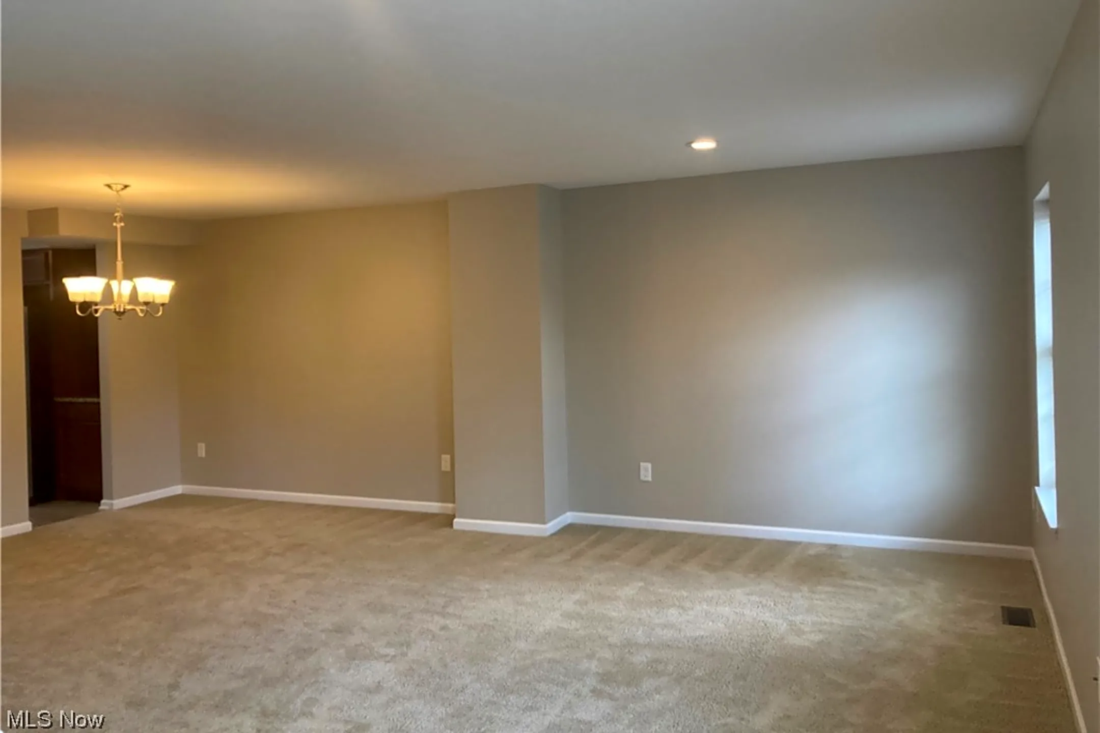 Bedroom - 1925 E 86th St - Cleveland, OH