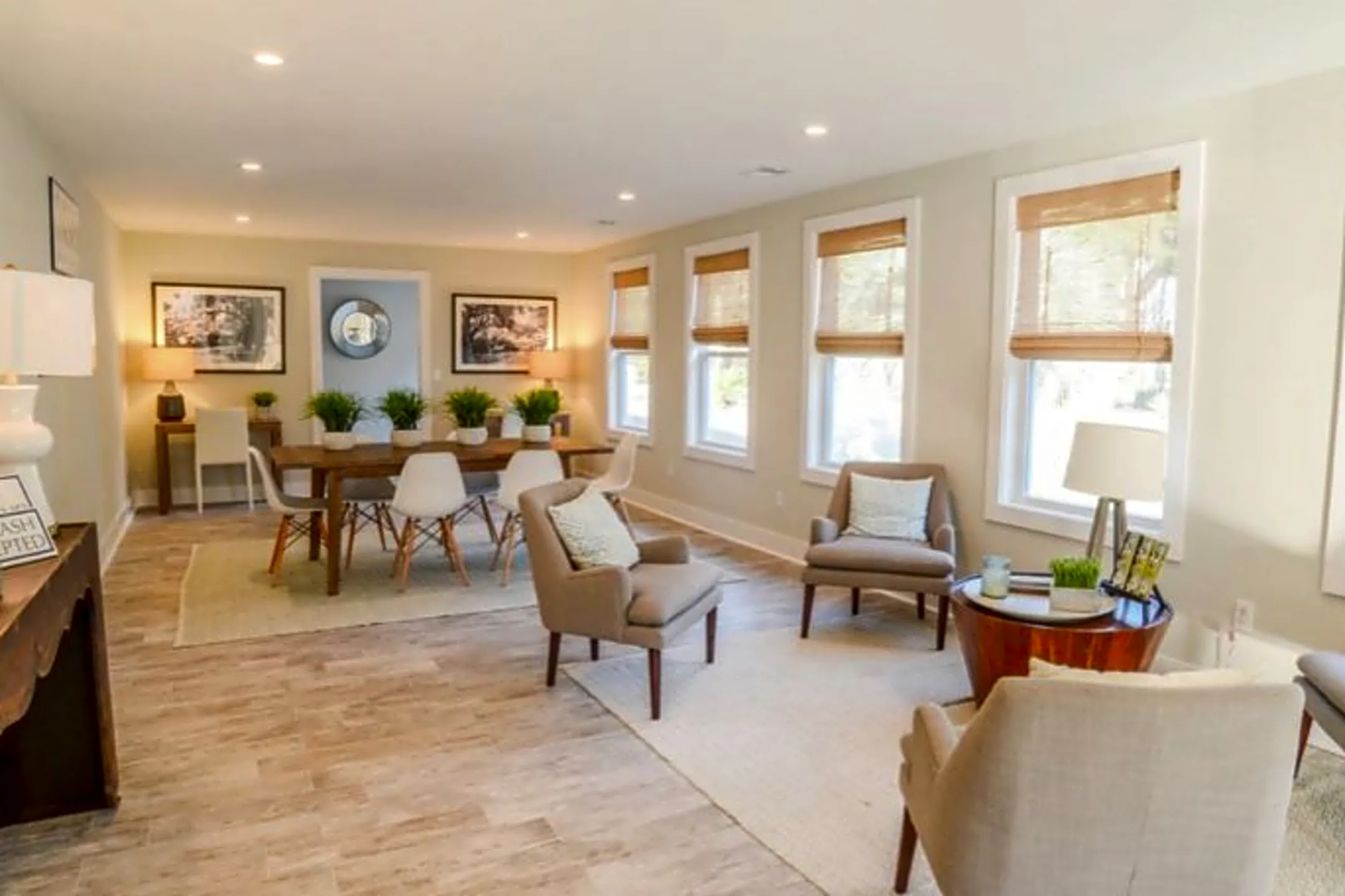 Dining Room - Oasis at West Ashley - Charleston, SC