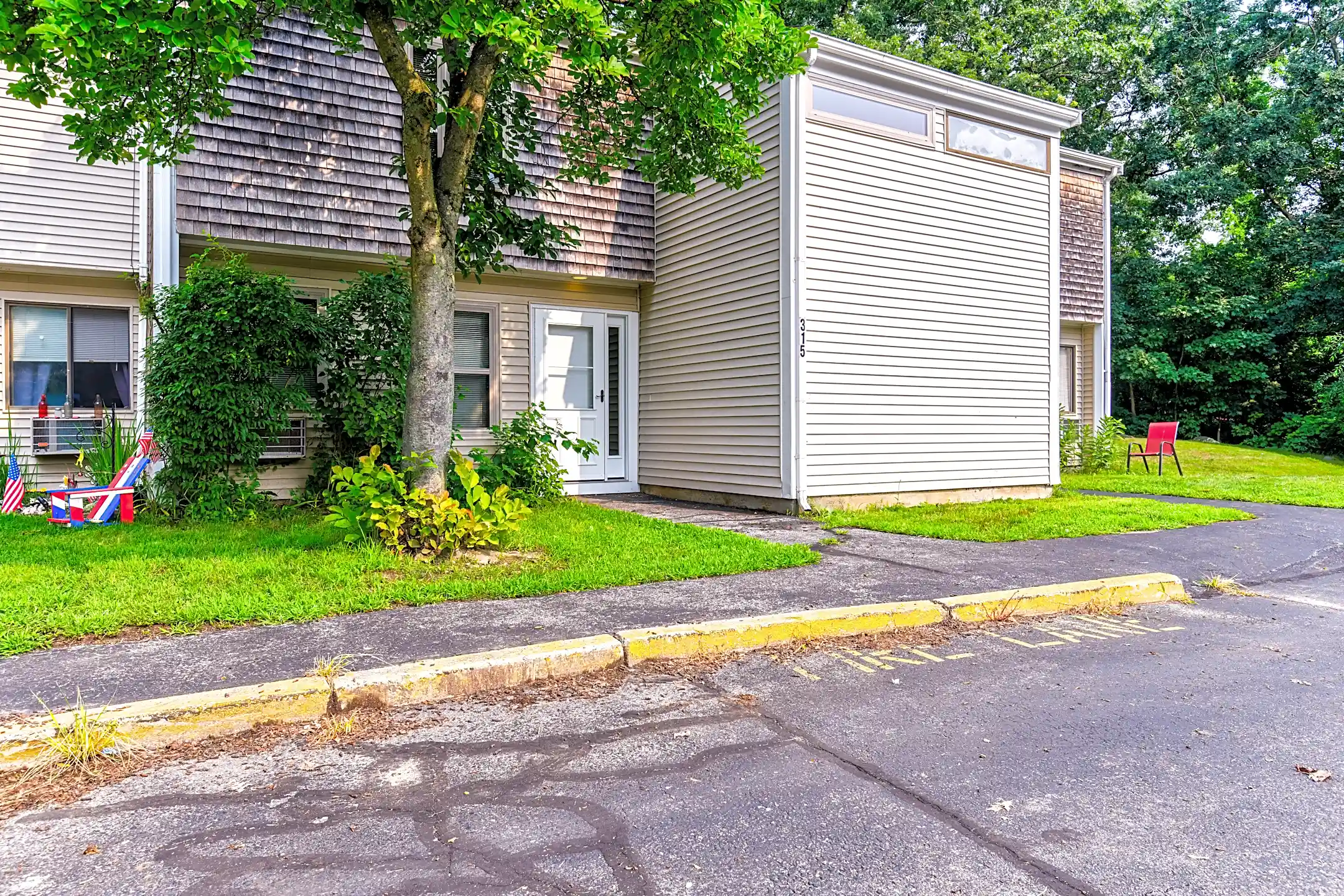 Hillcrest Acres Apartments 1101 Hillside Ave Attleboro, MA Apartments for Rent Rent.