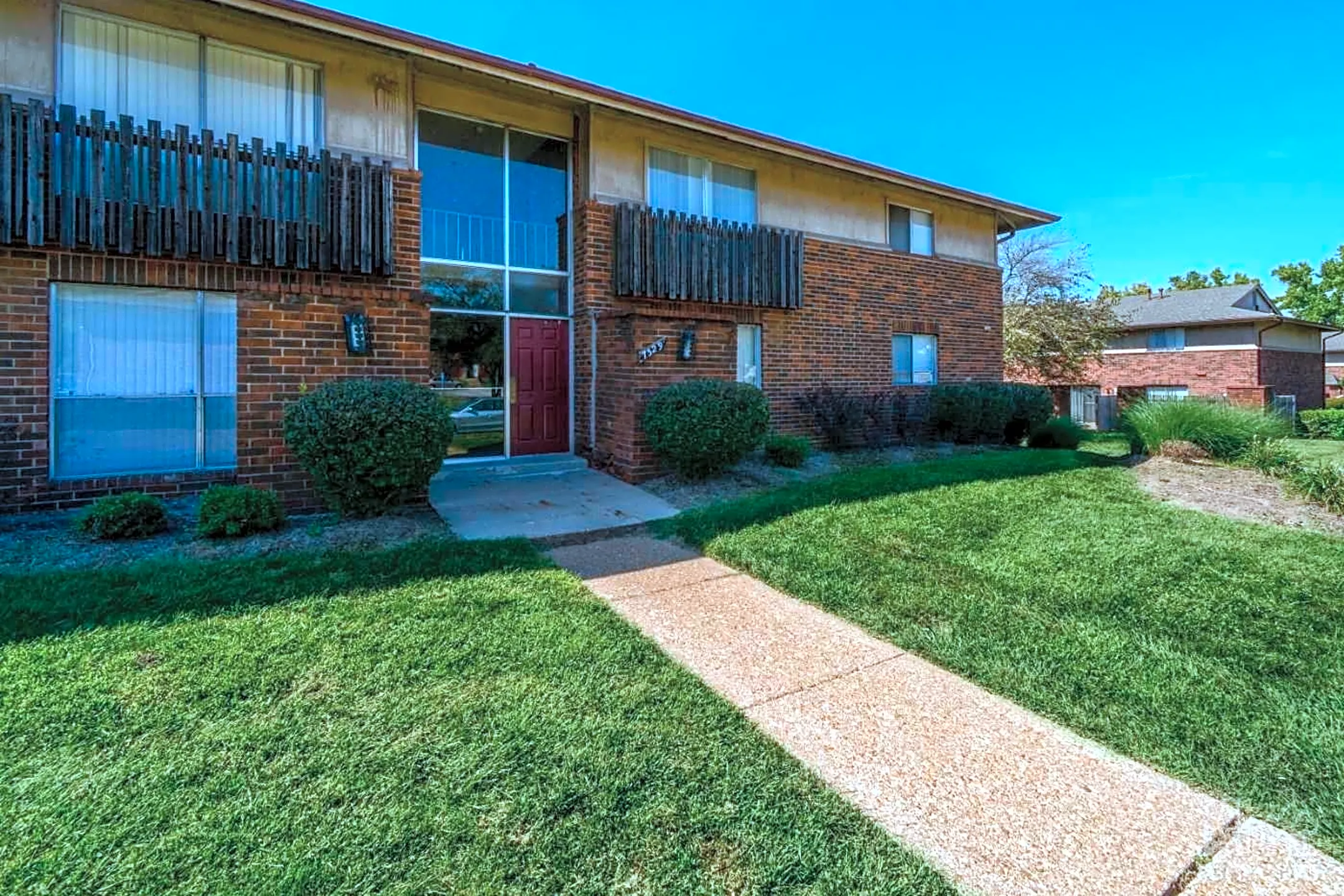 8507-B TALLY HO DRIVE | Hazelwood, MO Apartments for Rent | Rent.