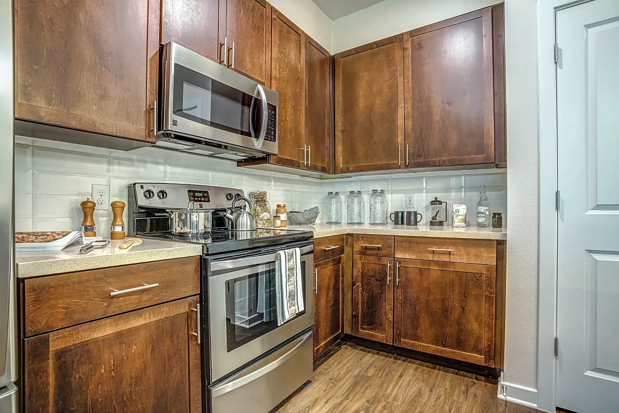 imt-prestonwood-15480-dallas-pkwy-dallas-tx-apartments-for-rent