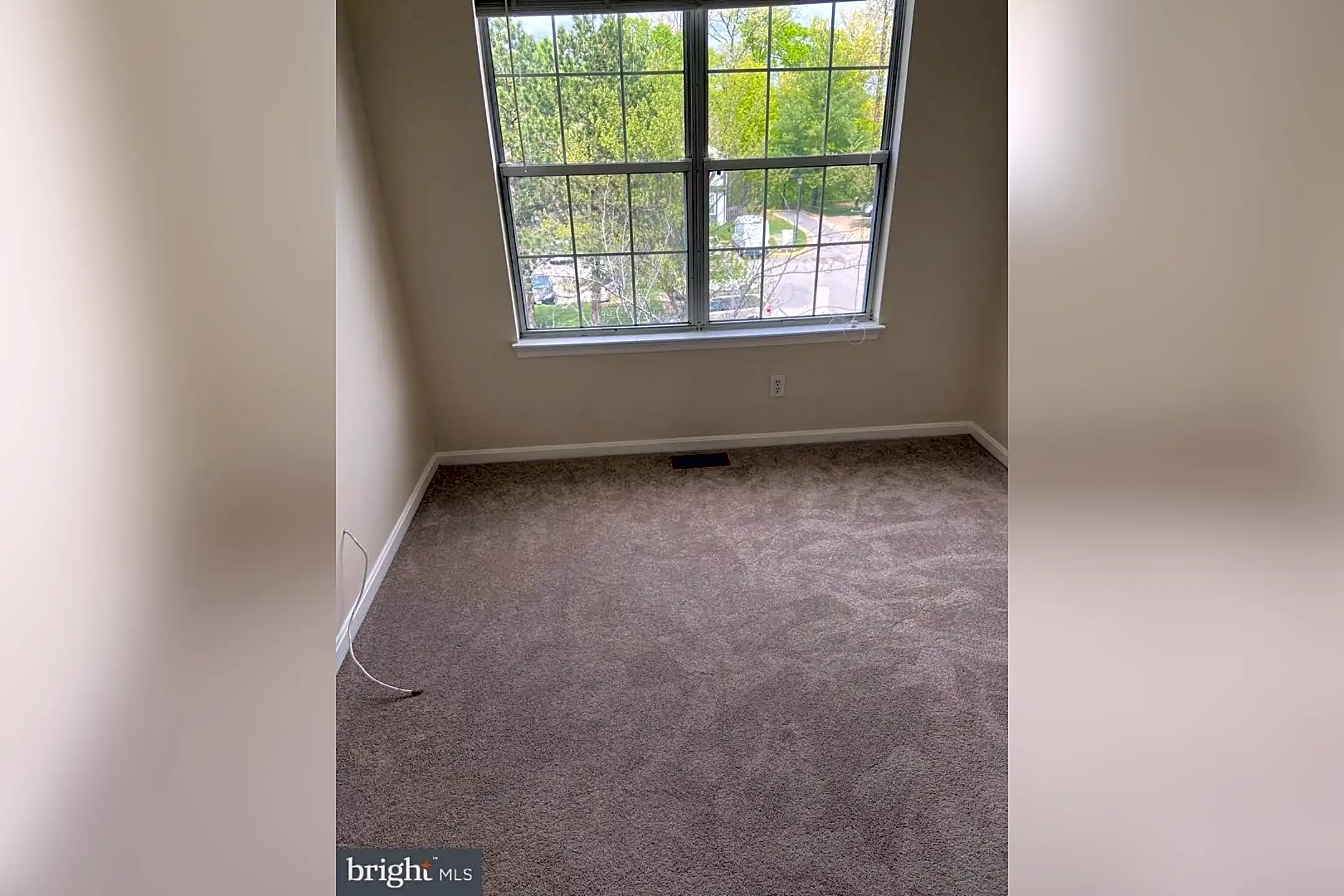 Bedroom - 16849 Jed Forest Ln - Woodbridge, VA