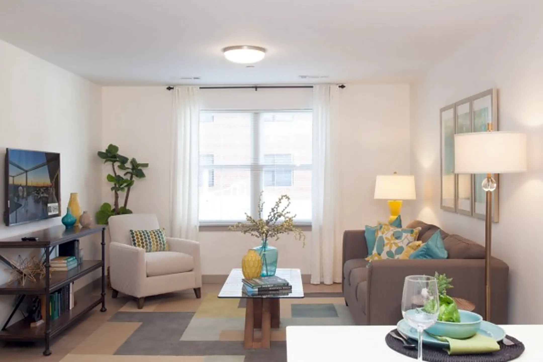 The Flats at 131 Beverly, MA 01915