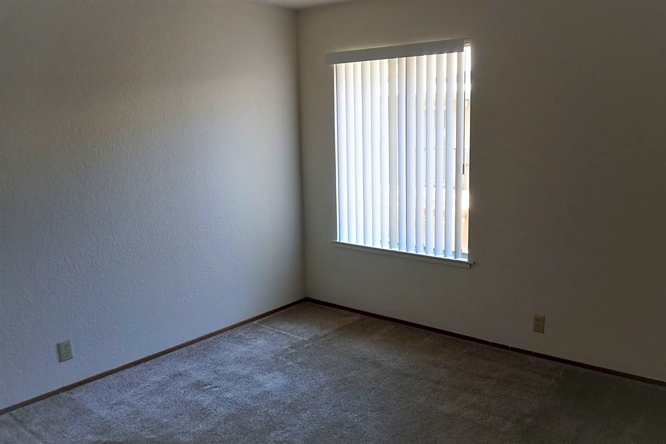 Garfield Court Apartments 5425 Garfield Ave Sacramento, CA