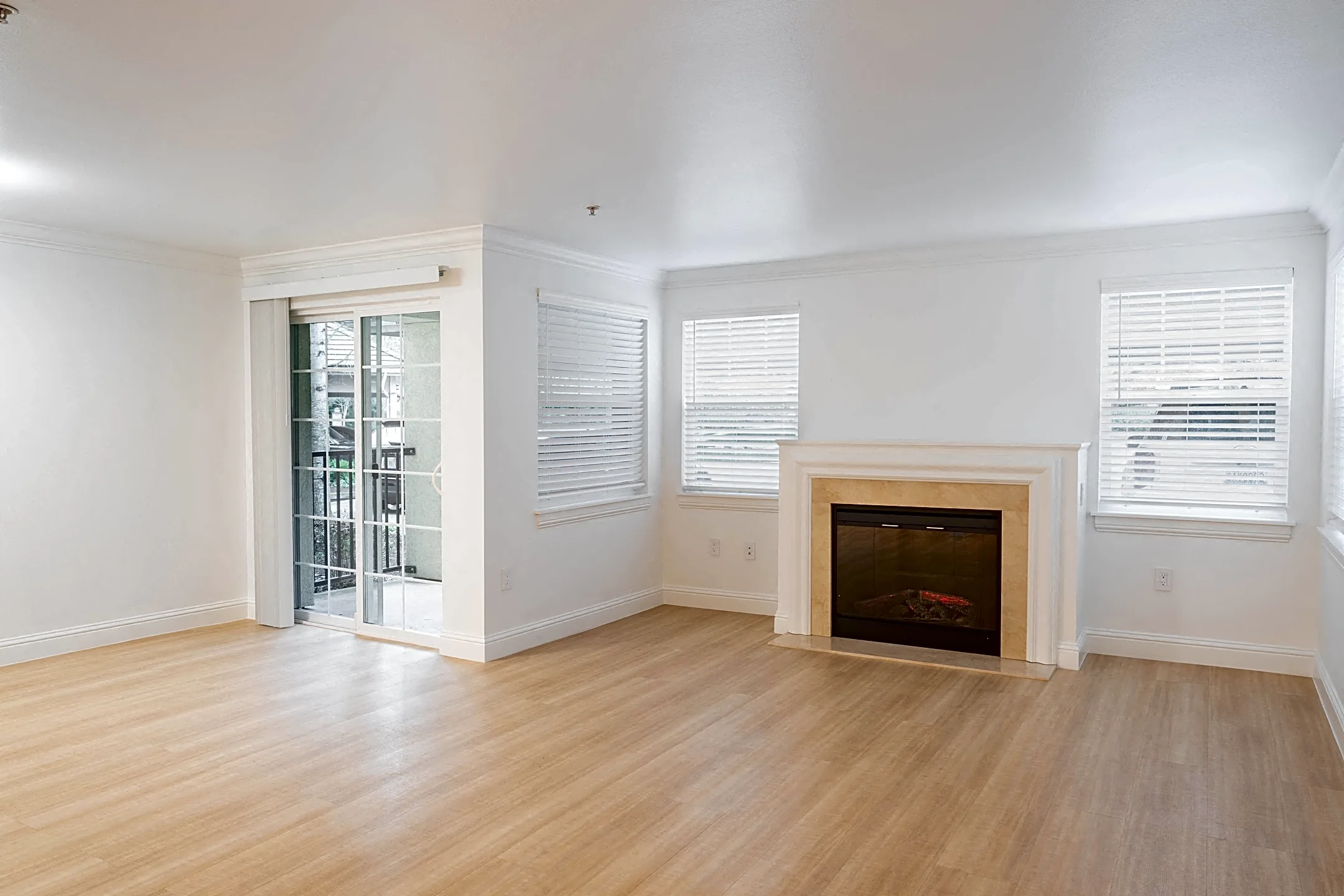 Villaggio On Yarrow Bay 4311 Lake Washington Blvd NE Kirkland, WA