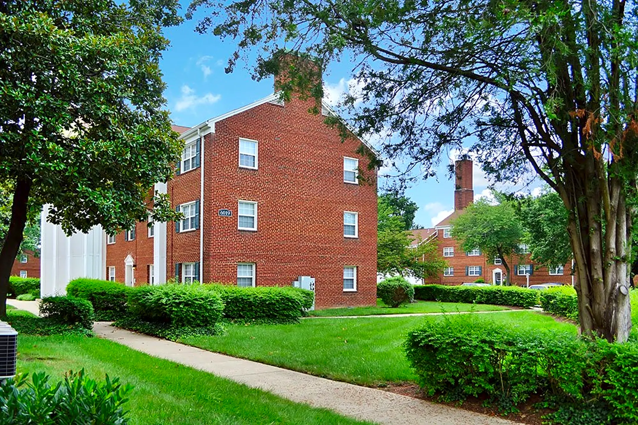 Parkland Village - 6004 Parkland Ct | District Heights, MD Apartments ...