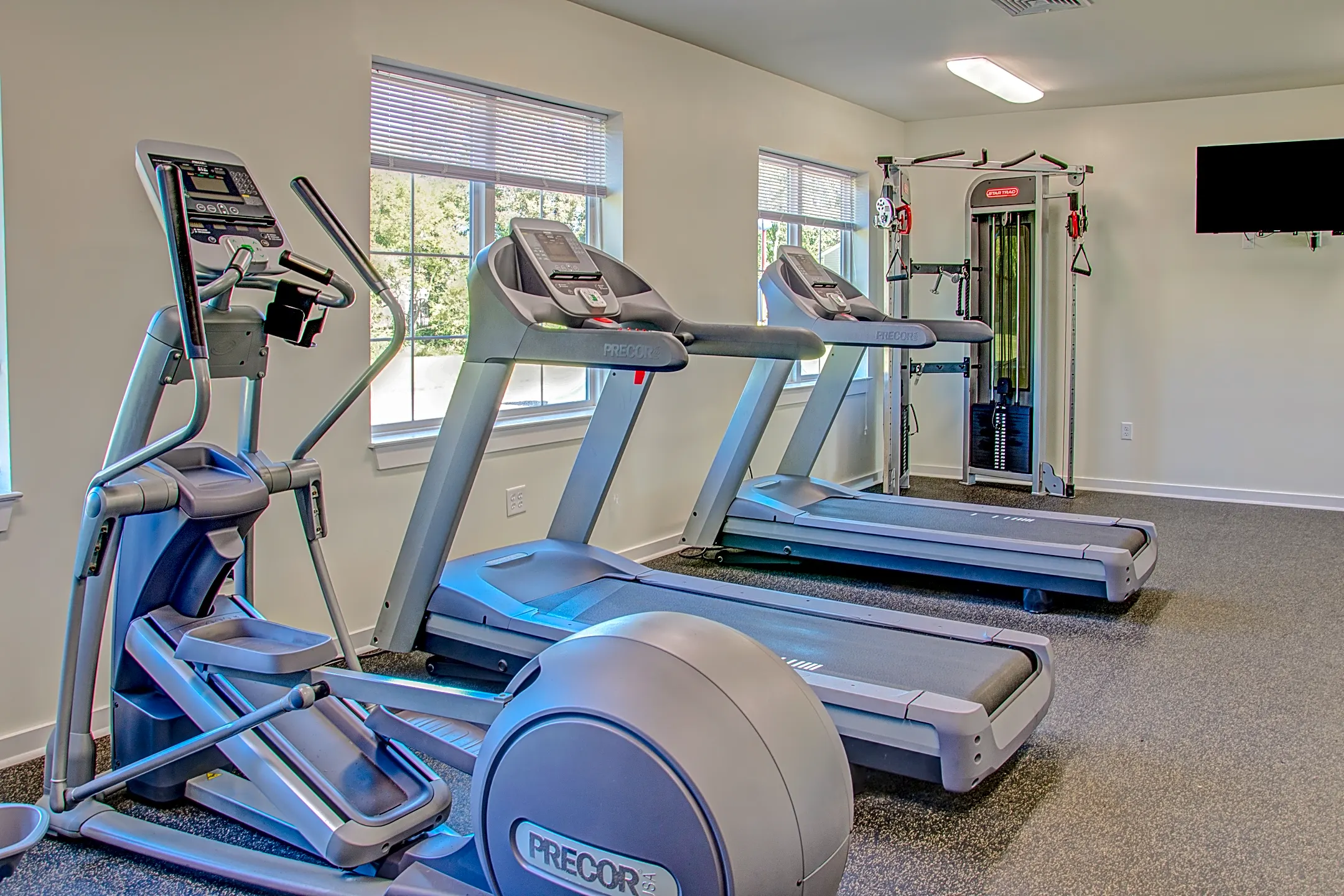 Fitness Weight Room - Buckroe Pointe Apartment Townhomes - Hampton, VA
