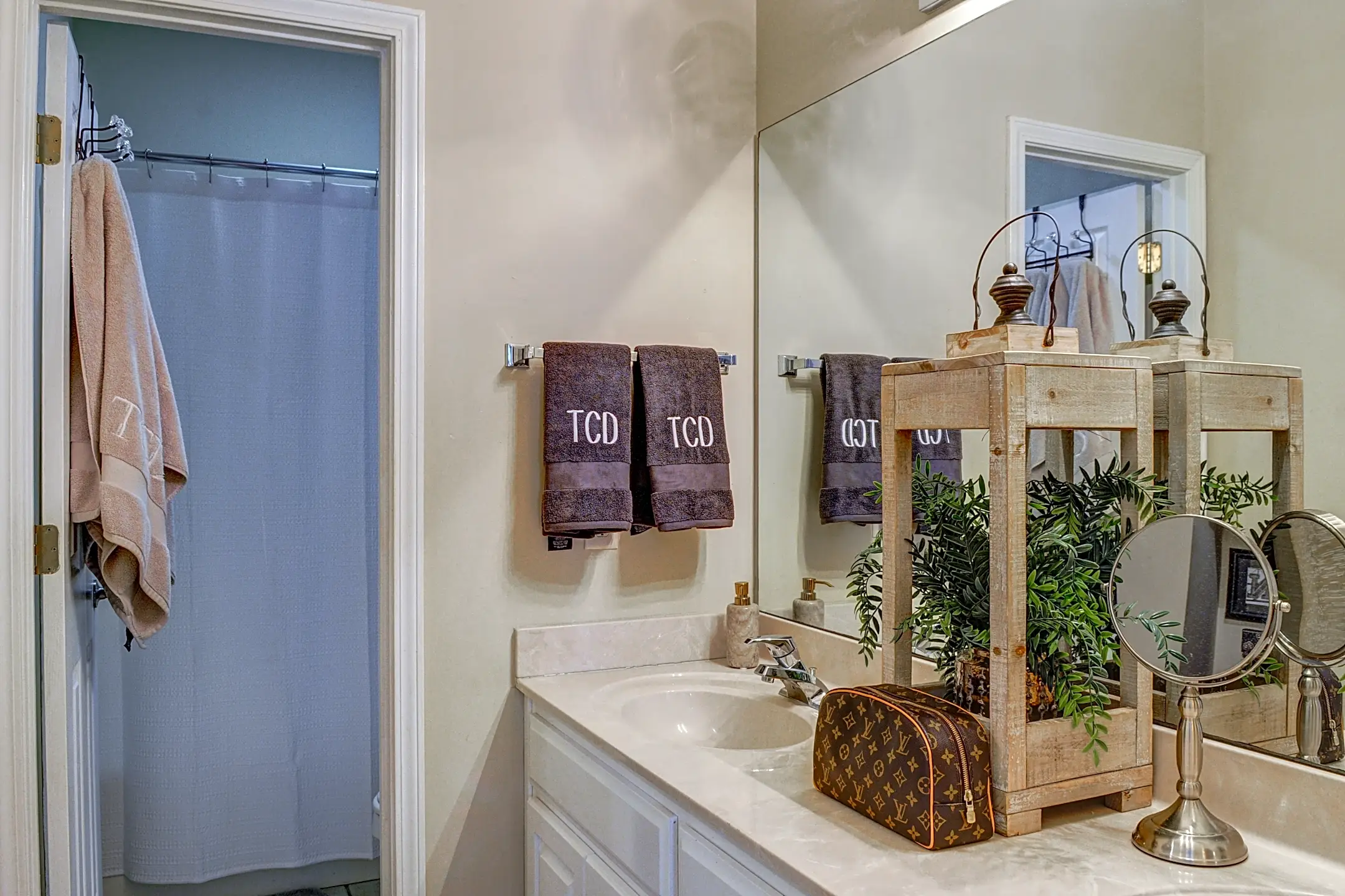 Planters Row 1102 Persimmon Path Statesboro, GA Apartments for Rent