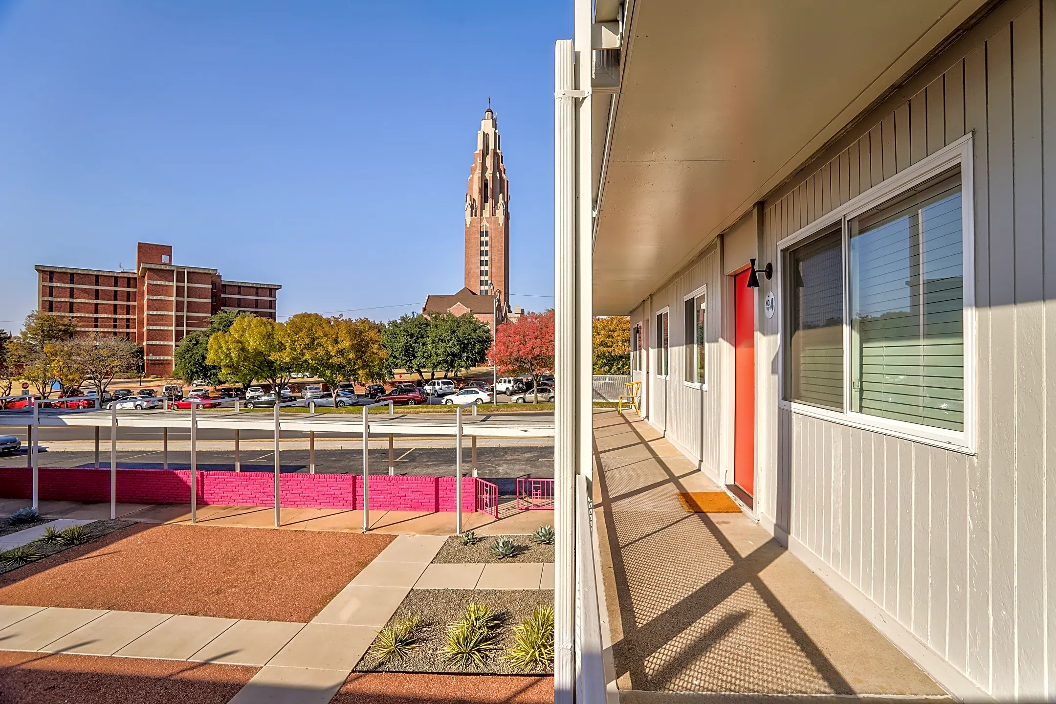 Flamingo Apartments Okc