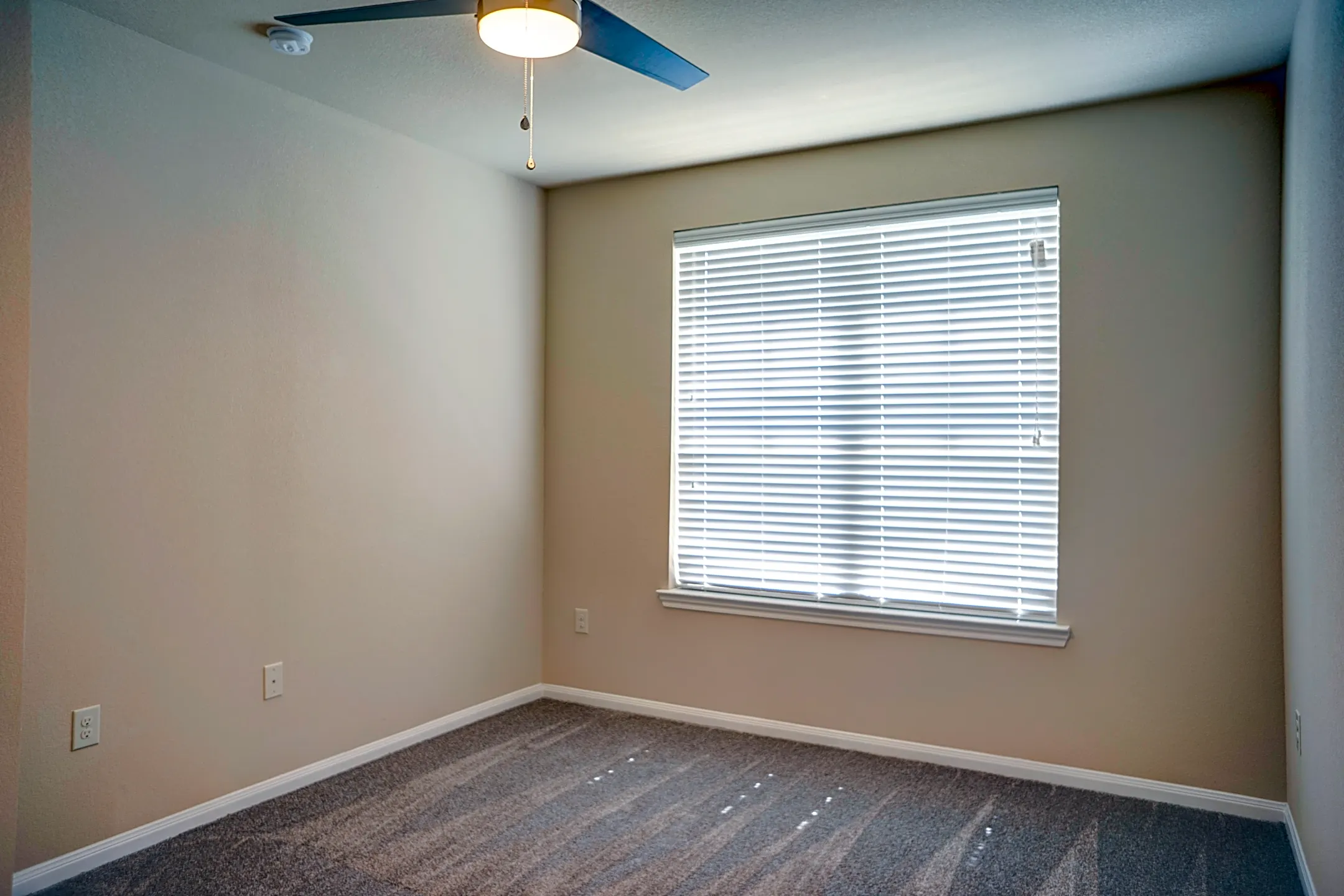 Parklane Fulshear 27222 Fulshear Bend Dr Fulshear, TX Apartments