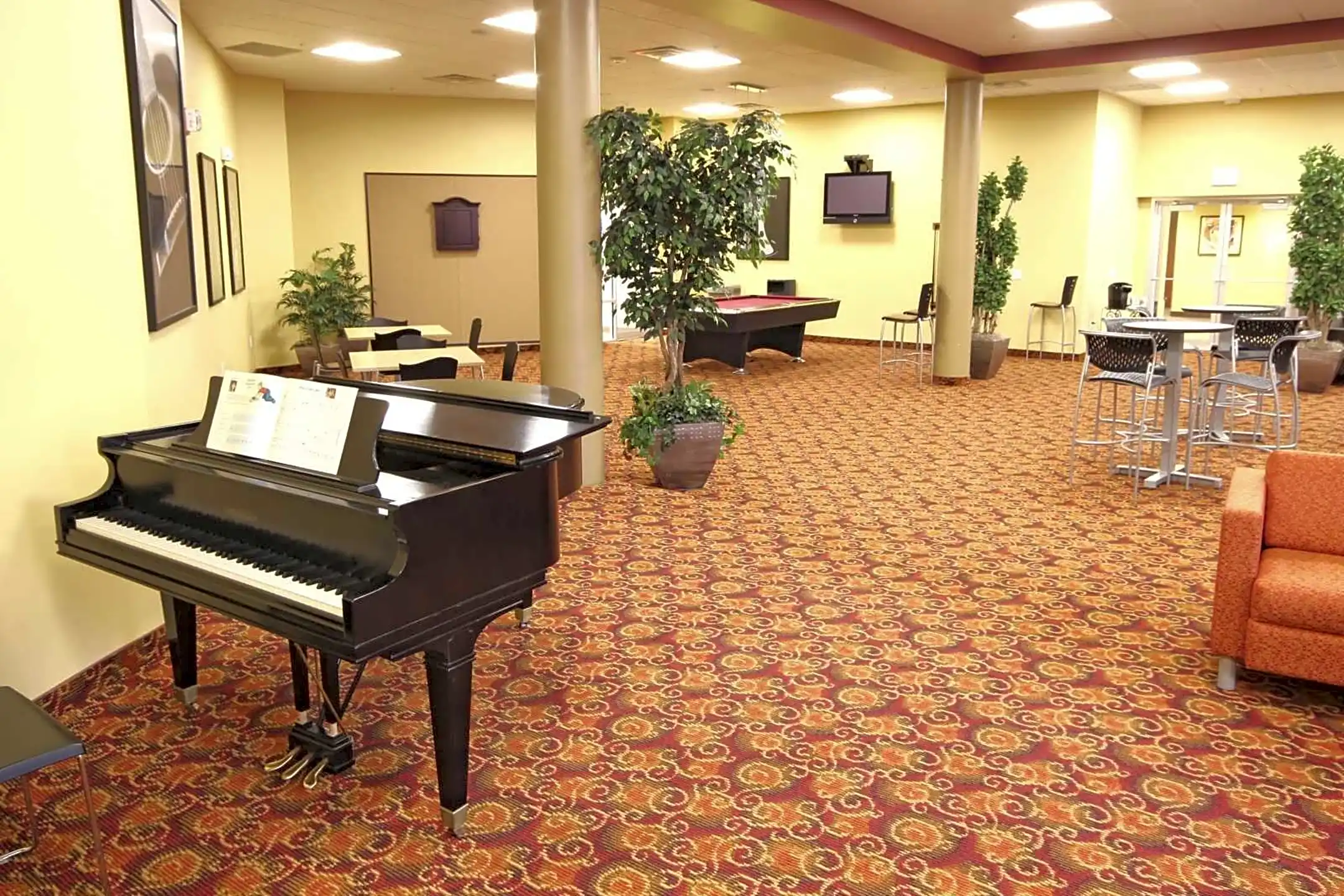 University Place Apartments - Rochester, NY