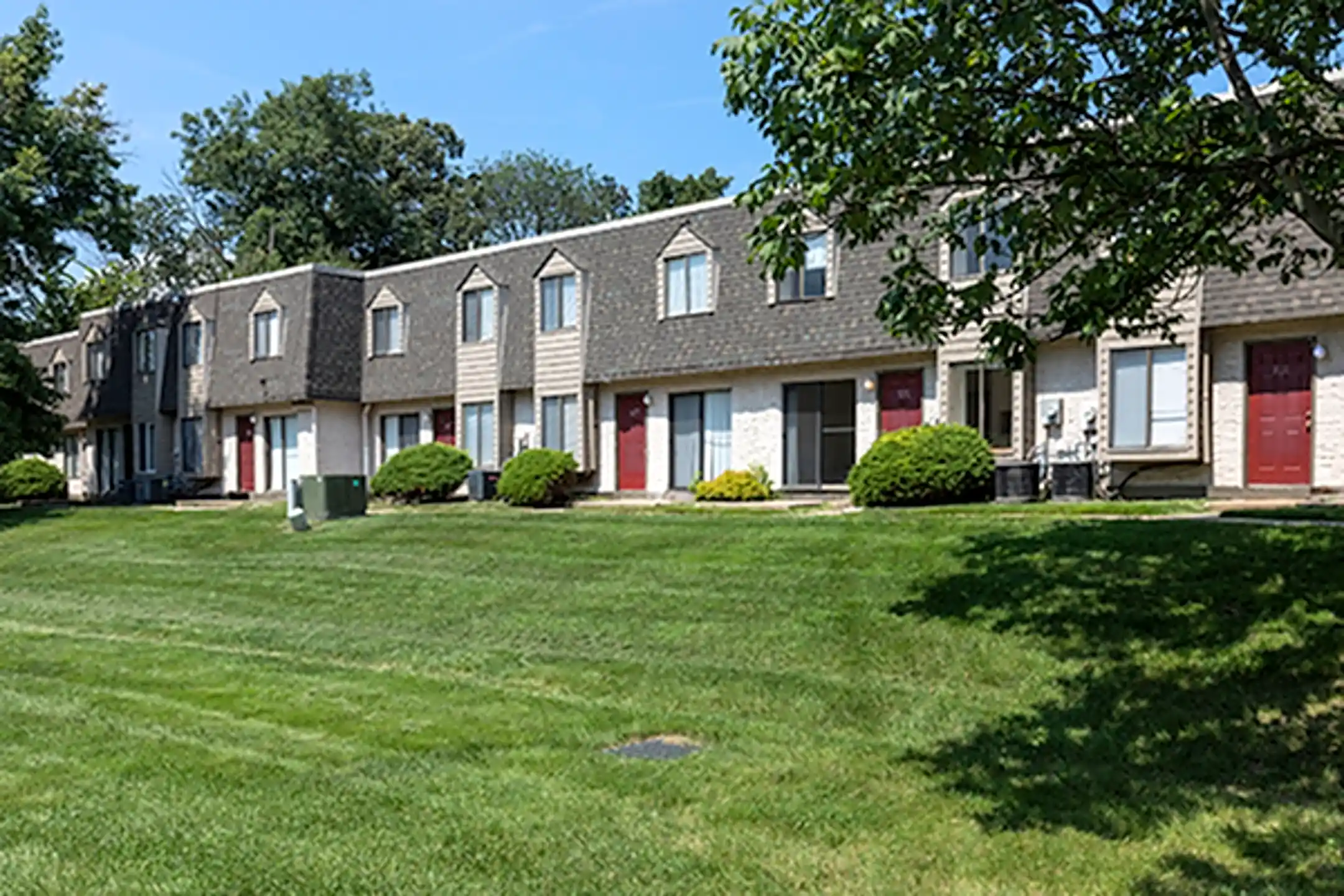 Evergreen Terrace Apartments and Townhomes 103 Courtney Drive