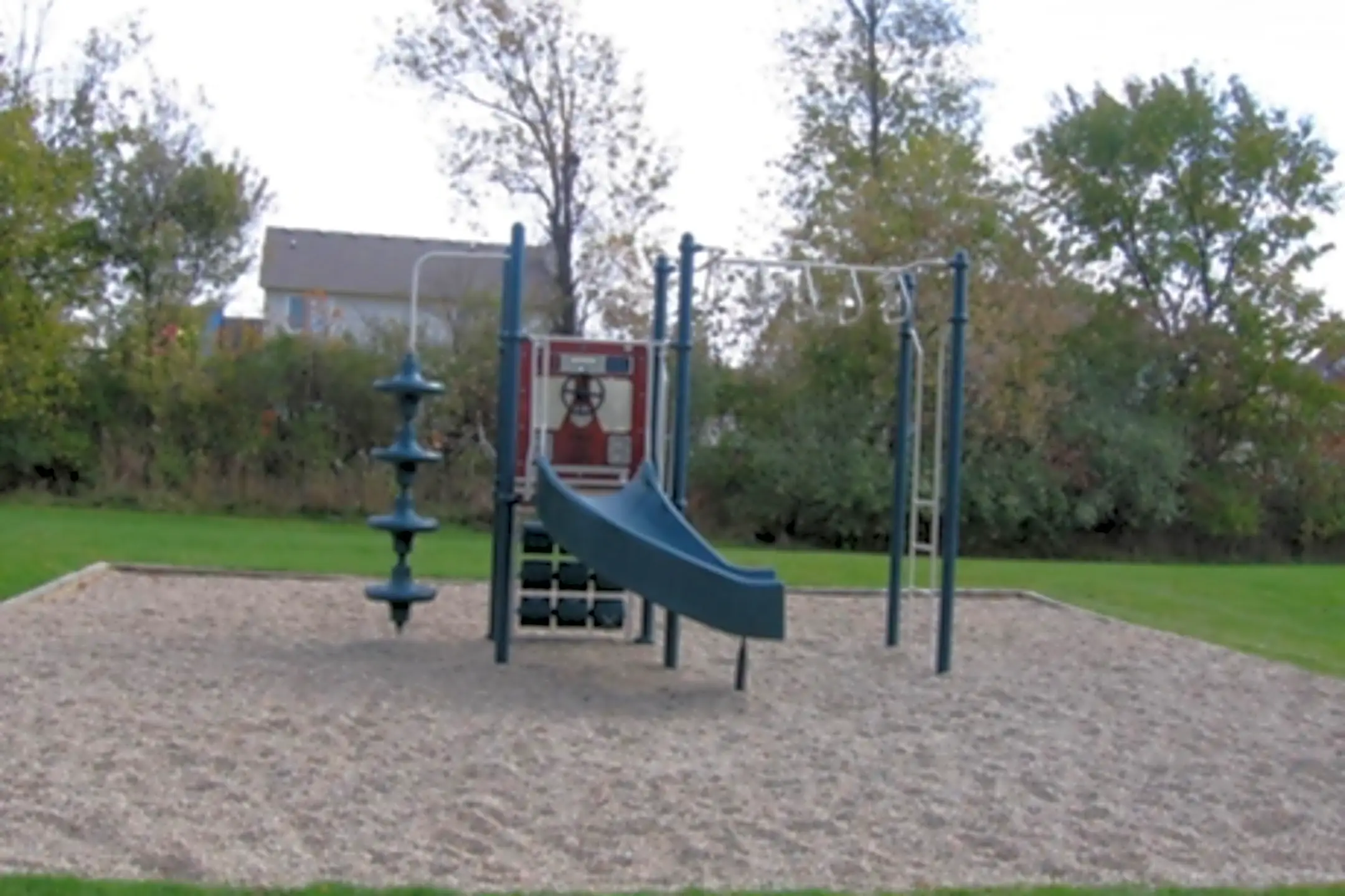 Brookwood Farms Apartments - South Lyon, MI