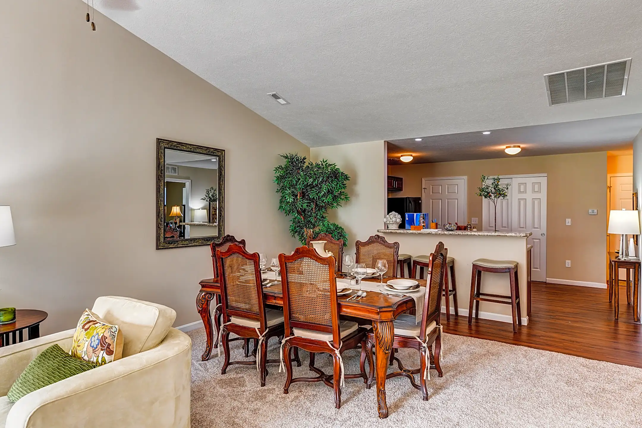 The Residences at Bedford Place 42 Hallowell Dr Blacklick, OH