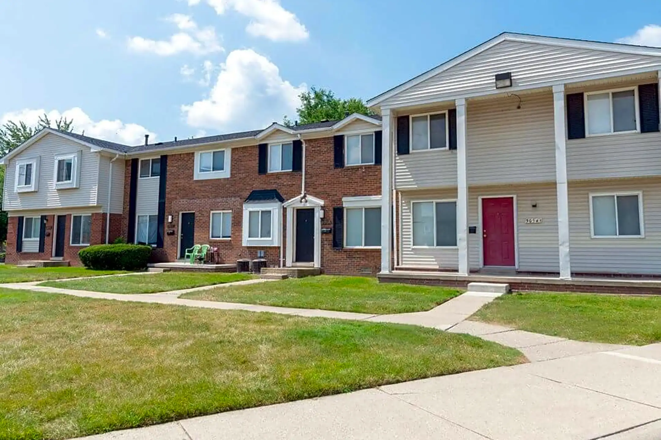 Gateway Townhomes Romulus, MI 48174