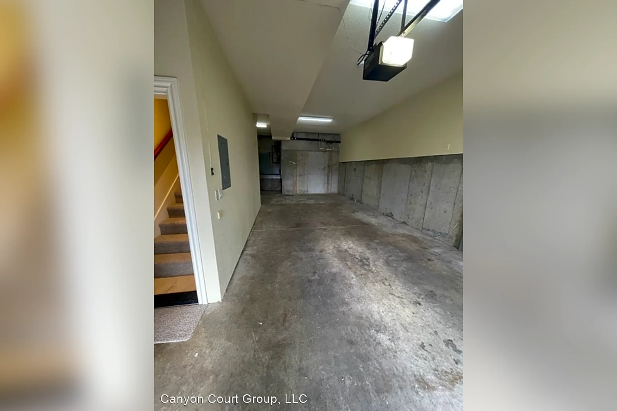 Fitness Weight Room - 6570 SW Canyon Ct - Portland, OR