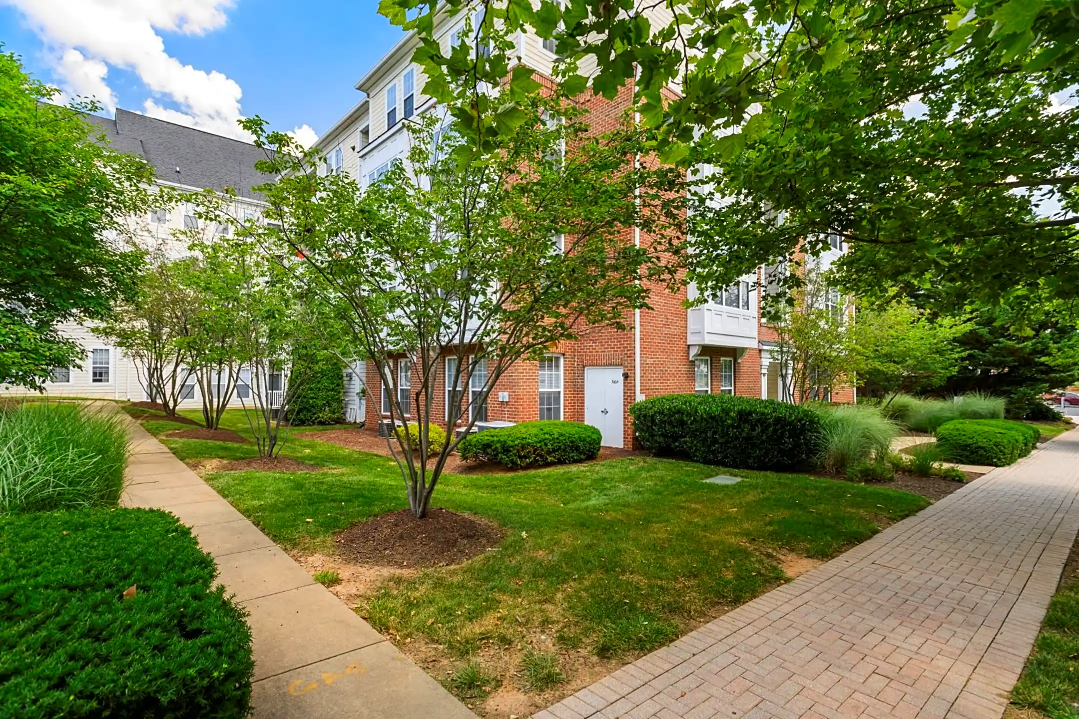 The Residences At King Farm - 105 King Farm Blvd | Rockville, MD ...