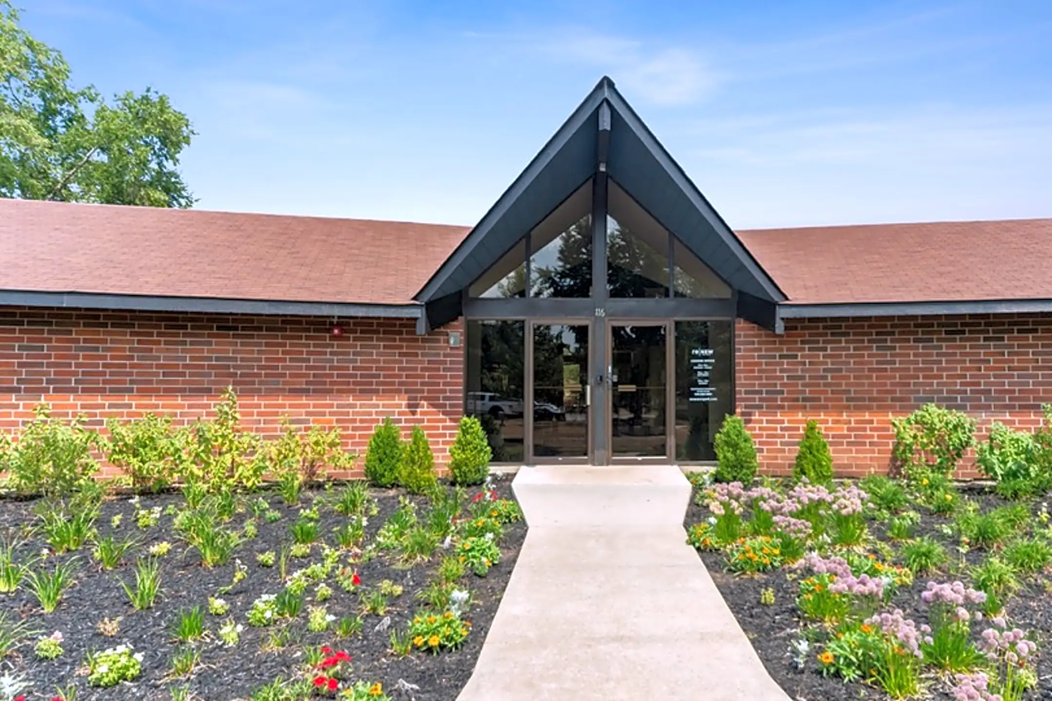 Renew on York Bensenville, IL 60106