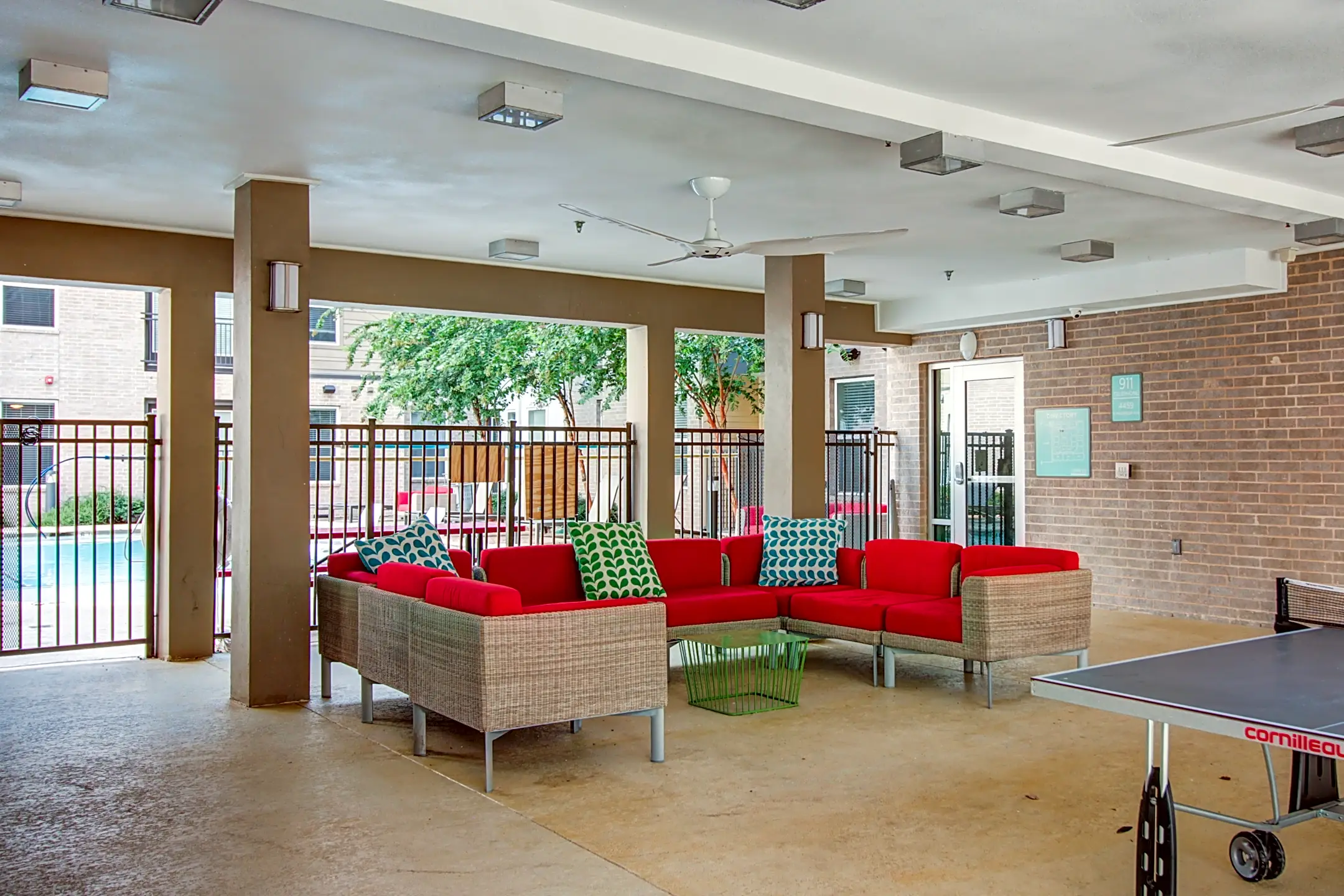 Campus Vue Student Apartments 4459 N Macgregor Way Houston, TX