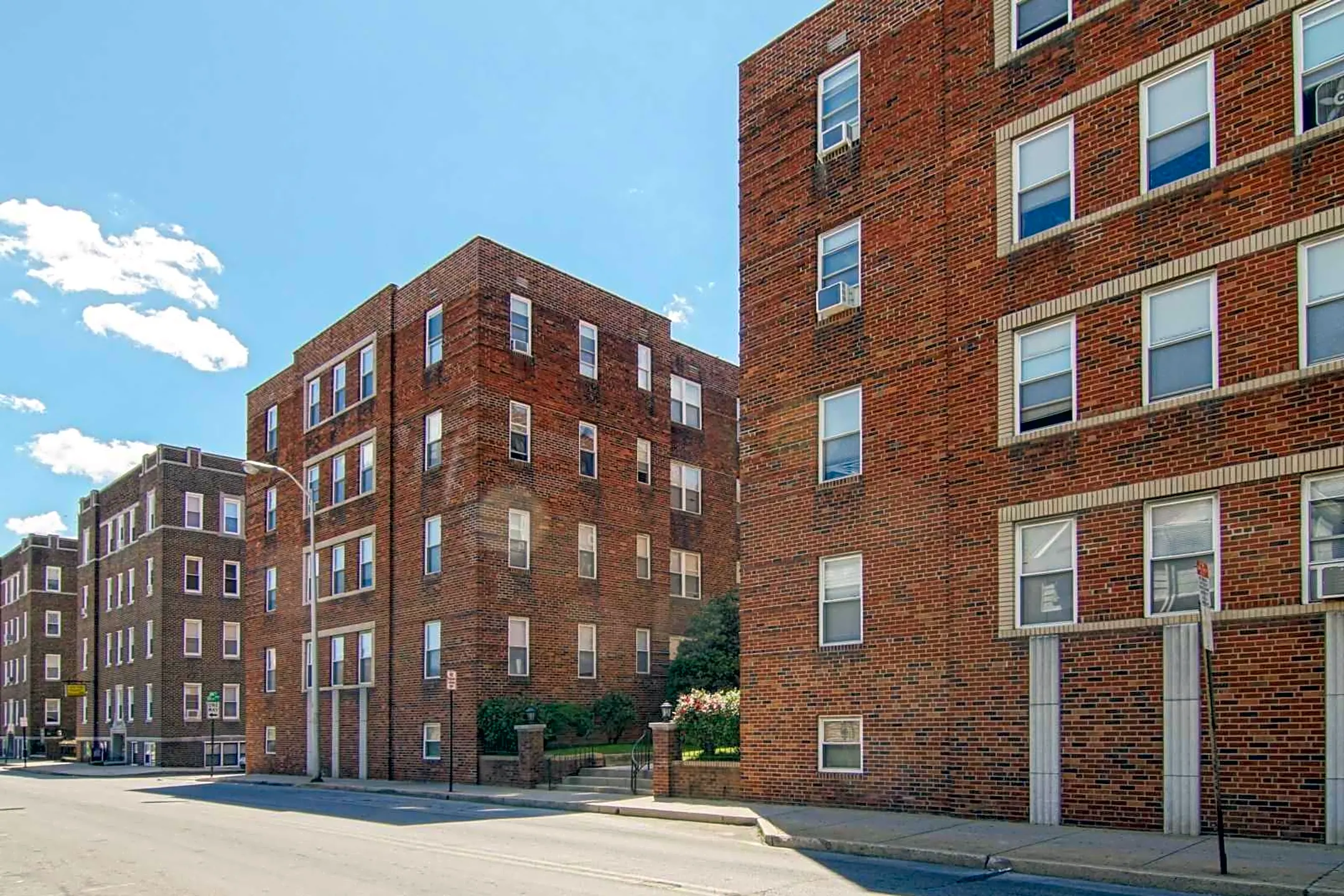 Long Lane Apartments - 160 Long Ln | Upper Darby, PA for Rent | Rent.