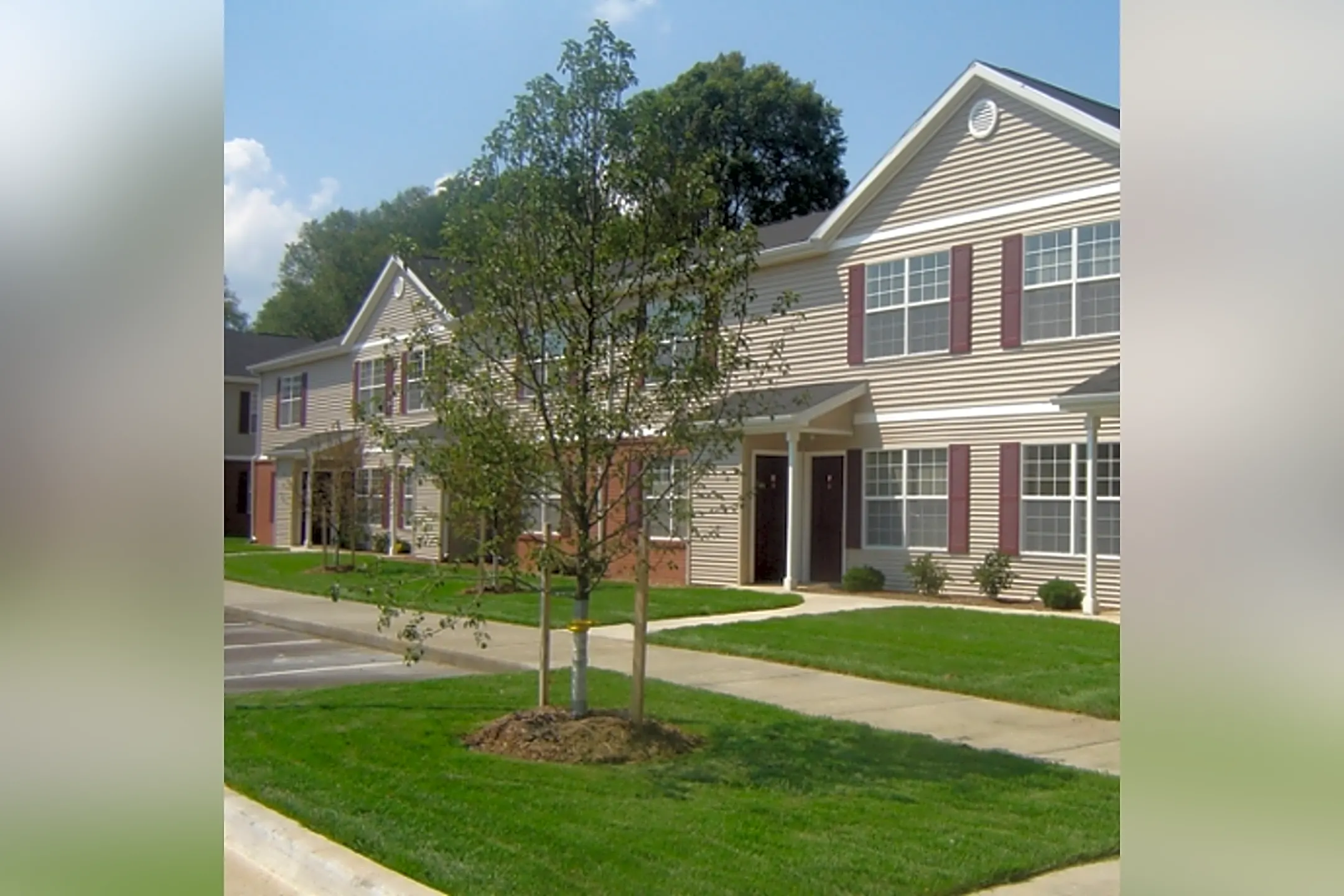 Island City Apartments Eaton Rapids, MI 48827