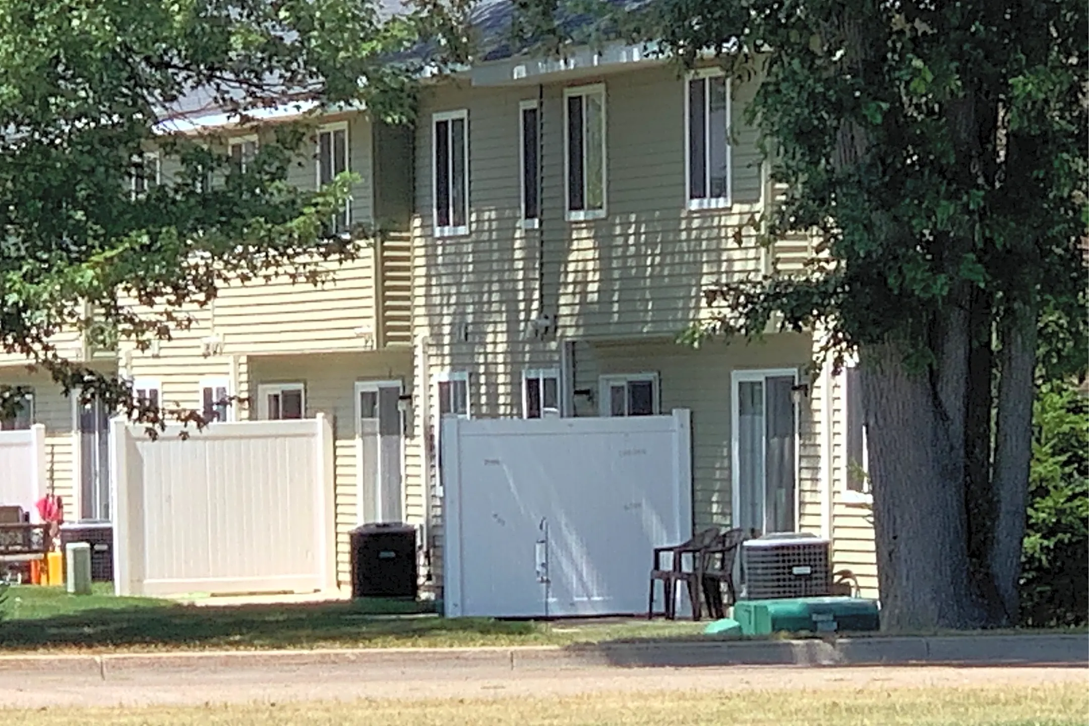 Pine Villa Apartments 425 E WARWICK DR Alma, MI Apartments for Rent