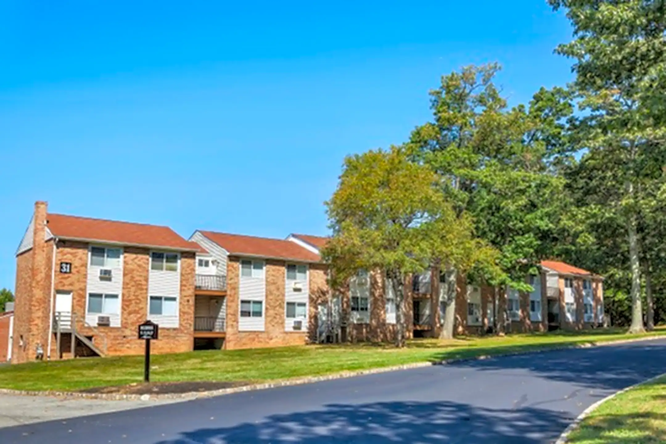 Overlook at Flanders 100 Oakwood Village Flanders, NJ Apartments for Rent Rent.