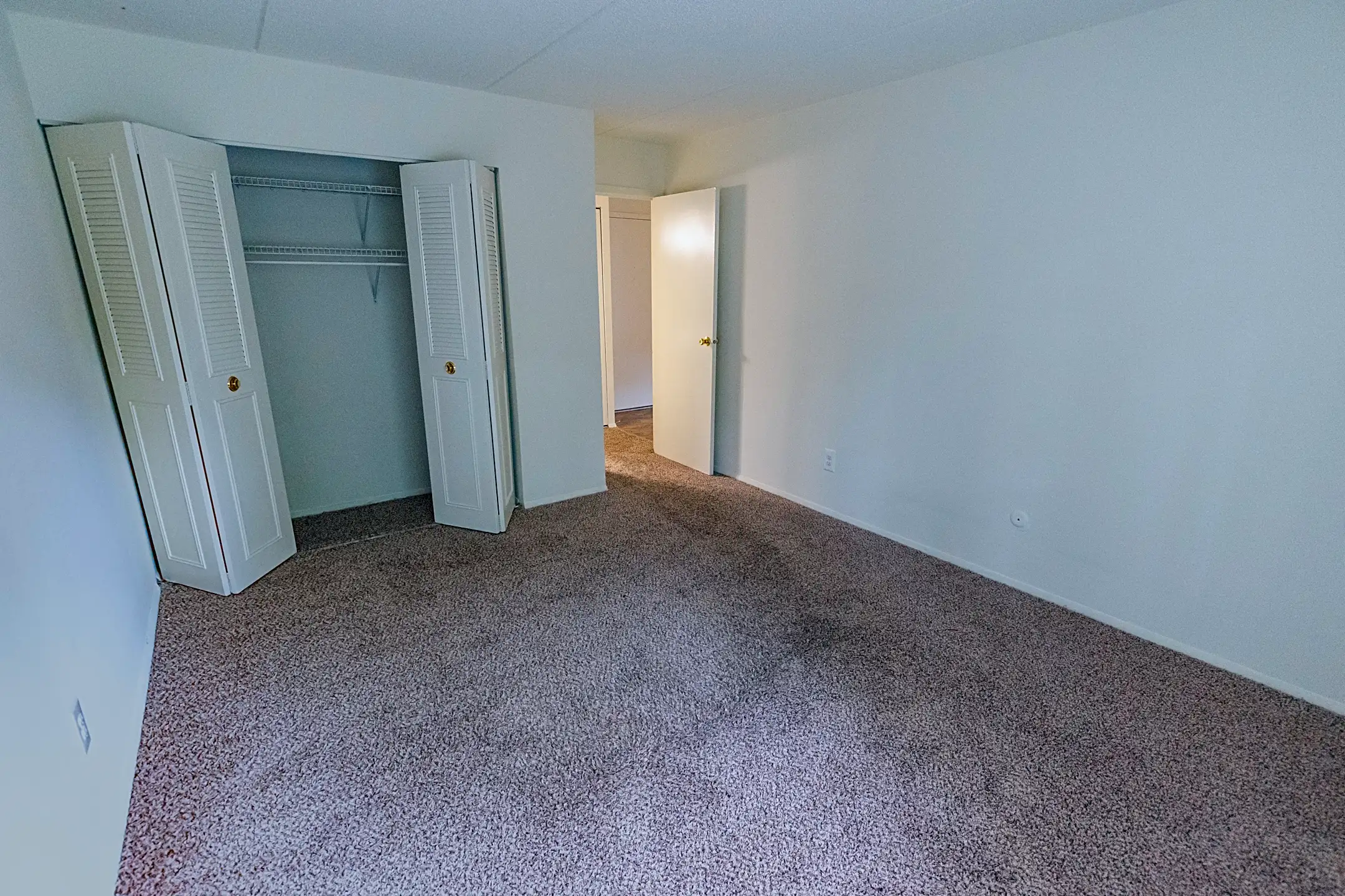 Lansdowne Towers Apartments Aldan, PA 19018