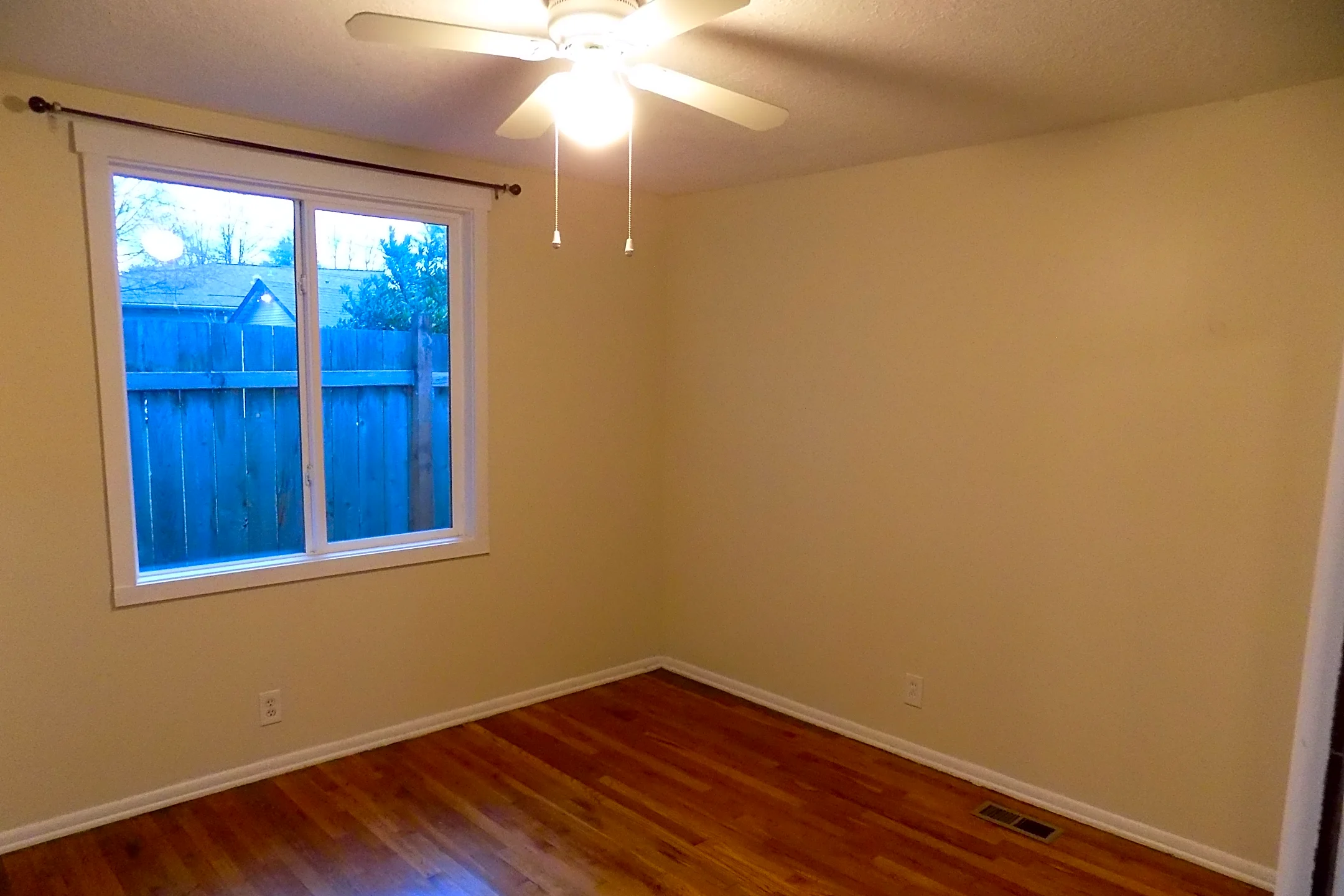 12020 SW Lincoln Ave Tigard, OR Houses for Rent Rent.