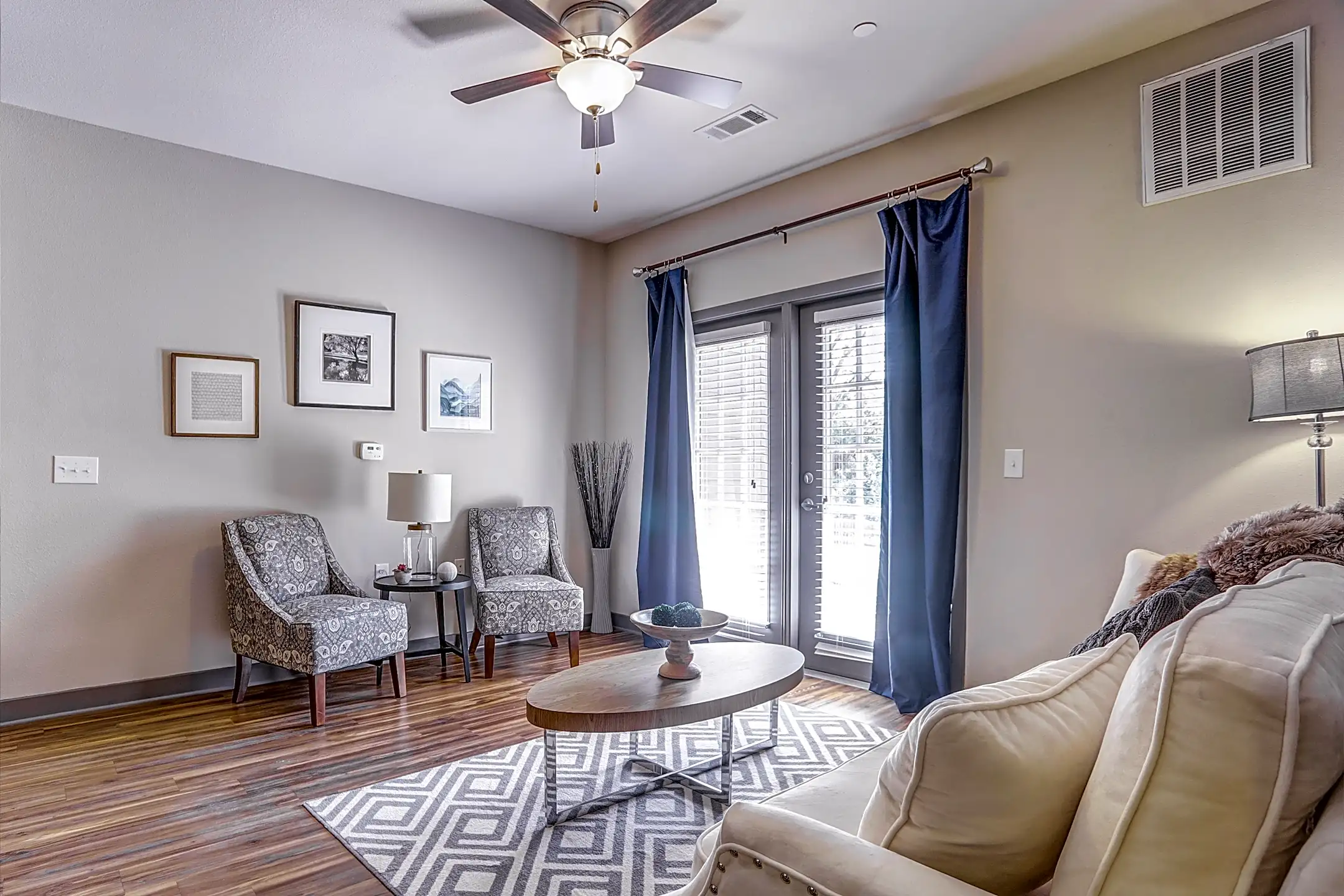 The district on 119 oklahoma city ok 73170