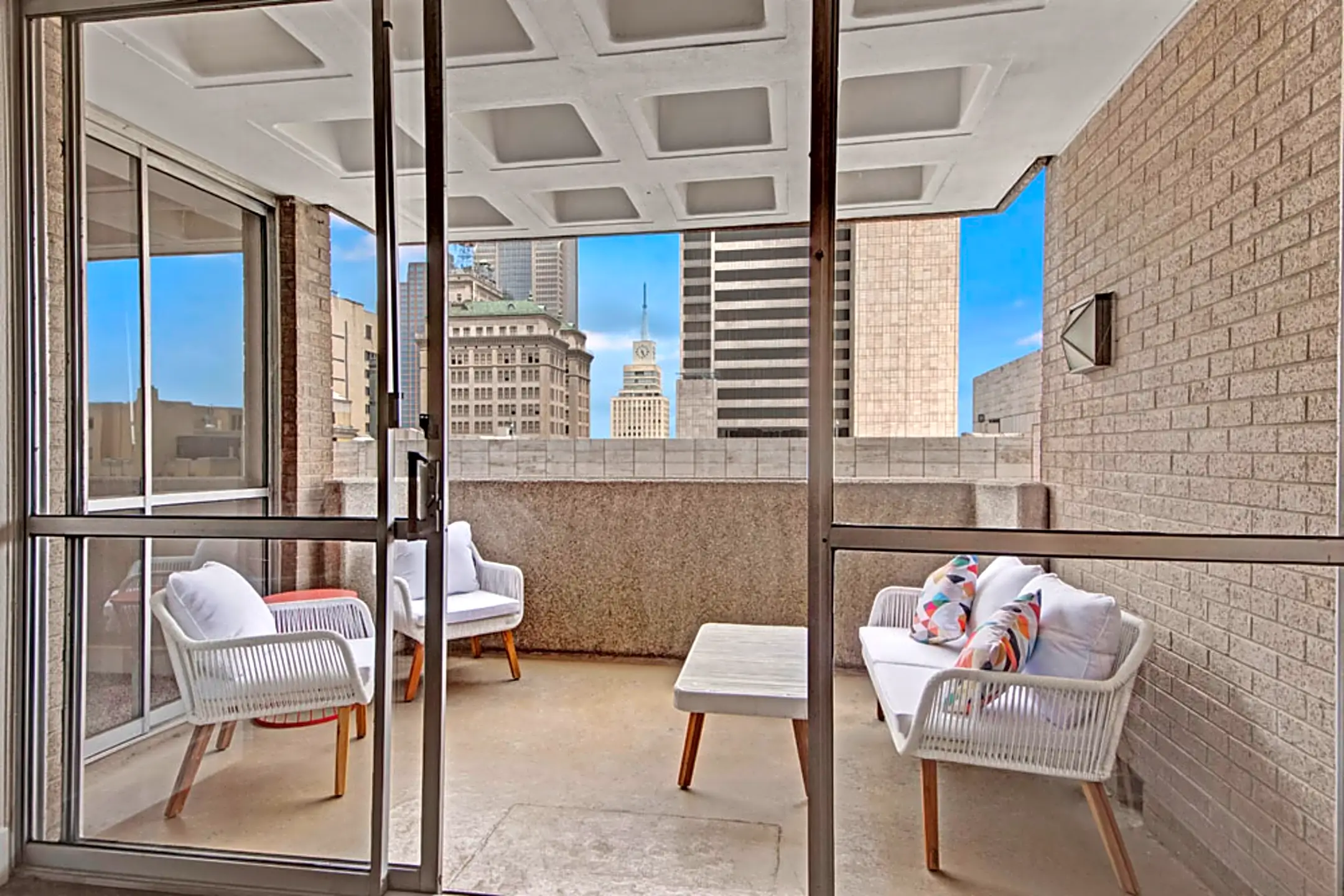 Manor House 1222 Commerce St Dallas, TX Apartments for Rent Rent.