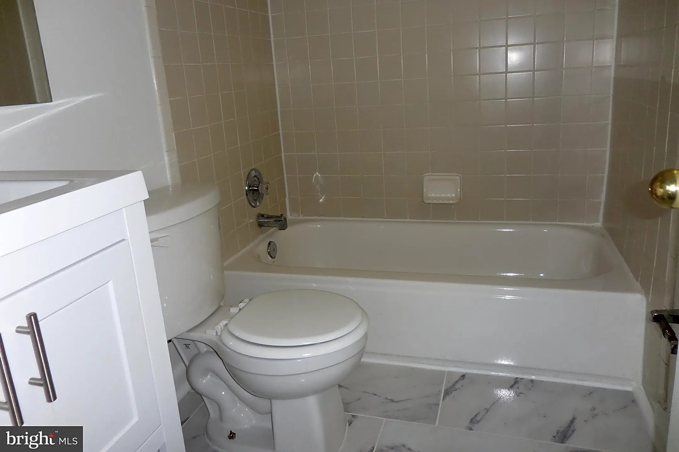 Bathroom - 7922 Hart Rd - Fort Washington, MD