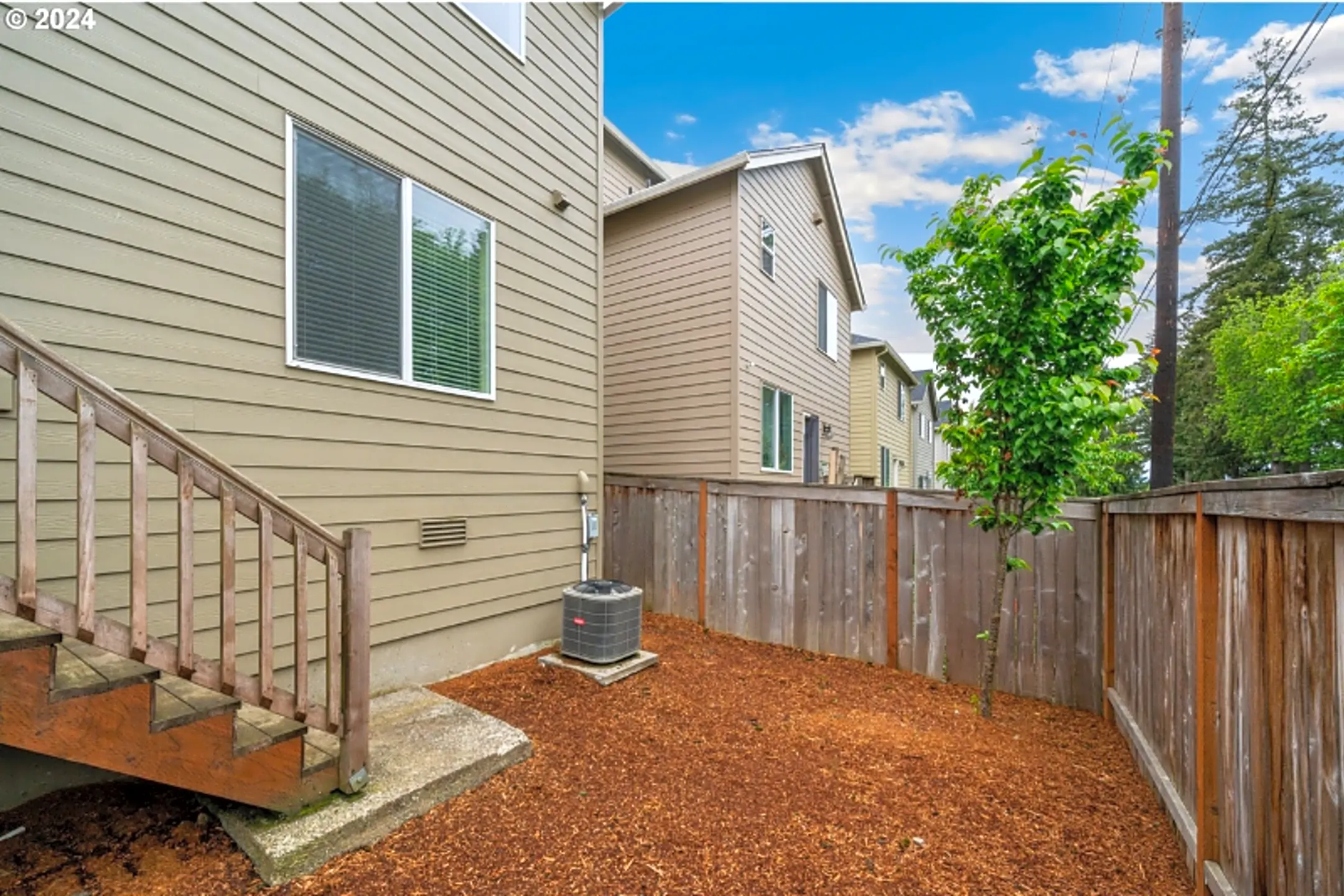 1326 NE 72nd Way Townhomes - Vancouver, WA 98665