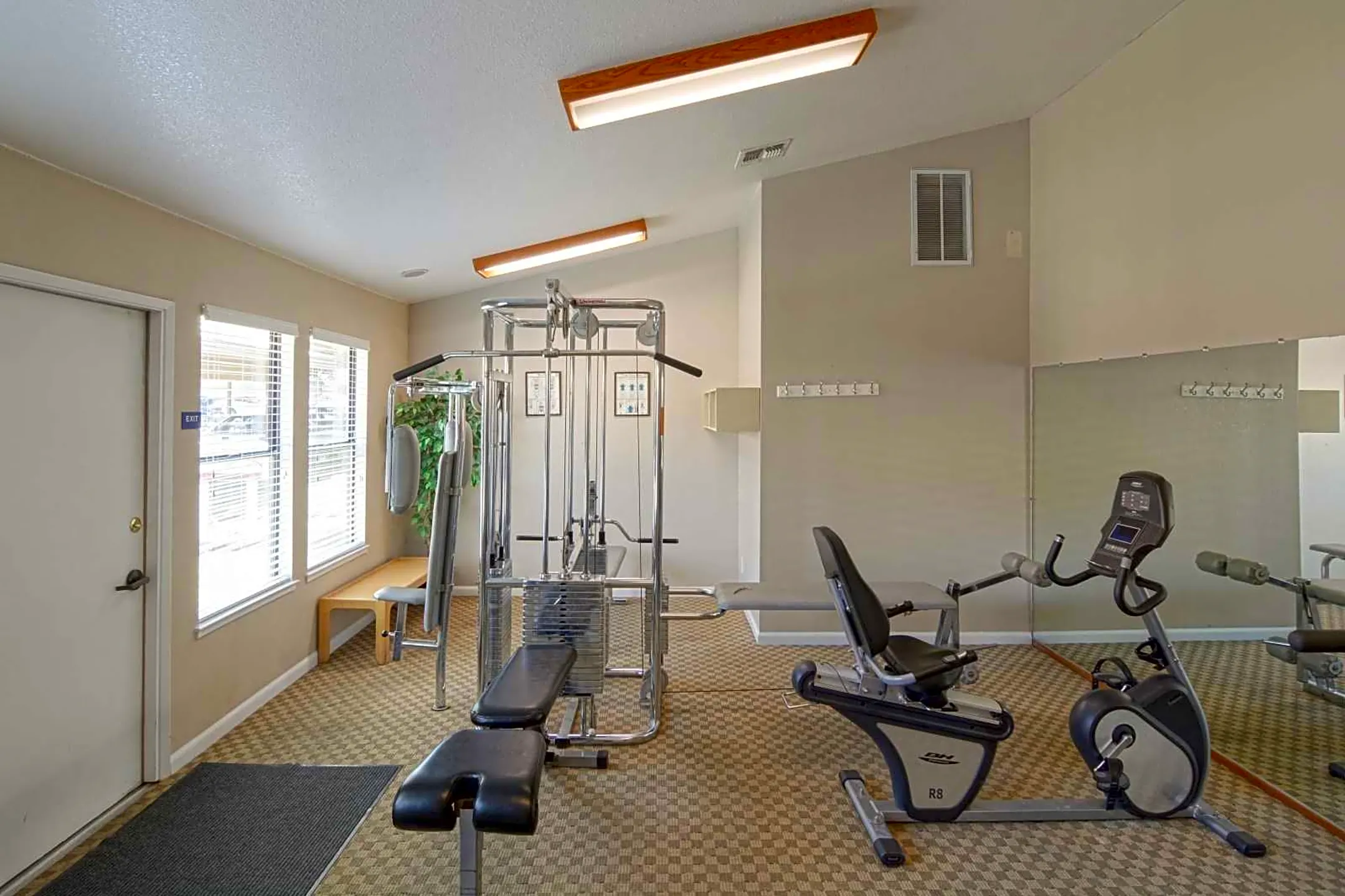 Fitness Weight Room - Heritage Oaks Apartments - Carmichael, CA