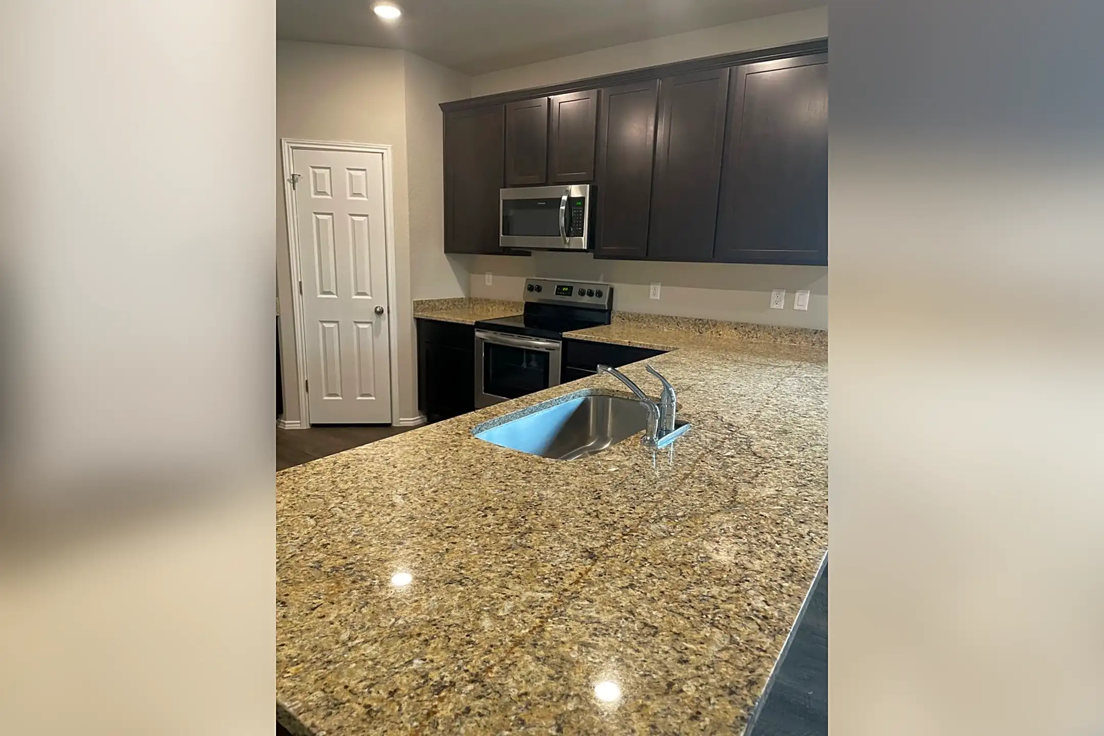 14667 Stirrup Trace Elmendorf, TX Houses for Rent Rent.