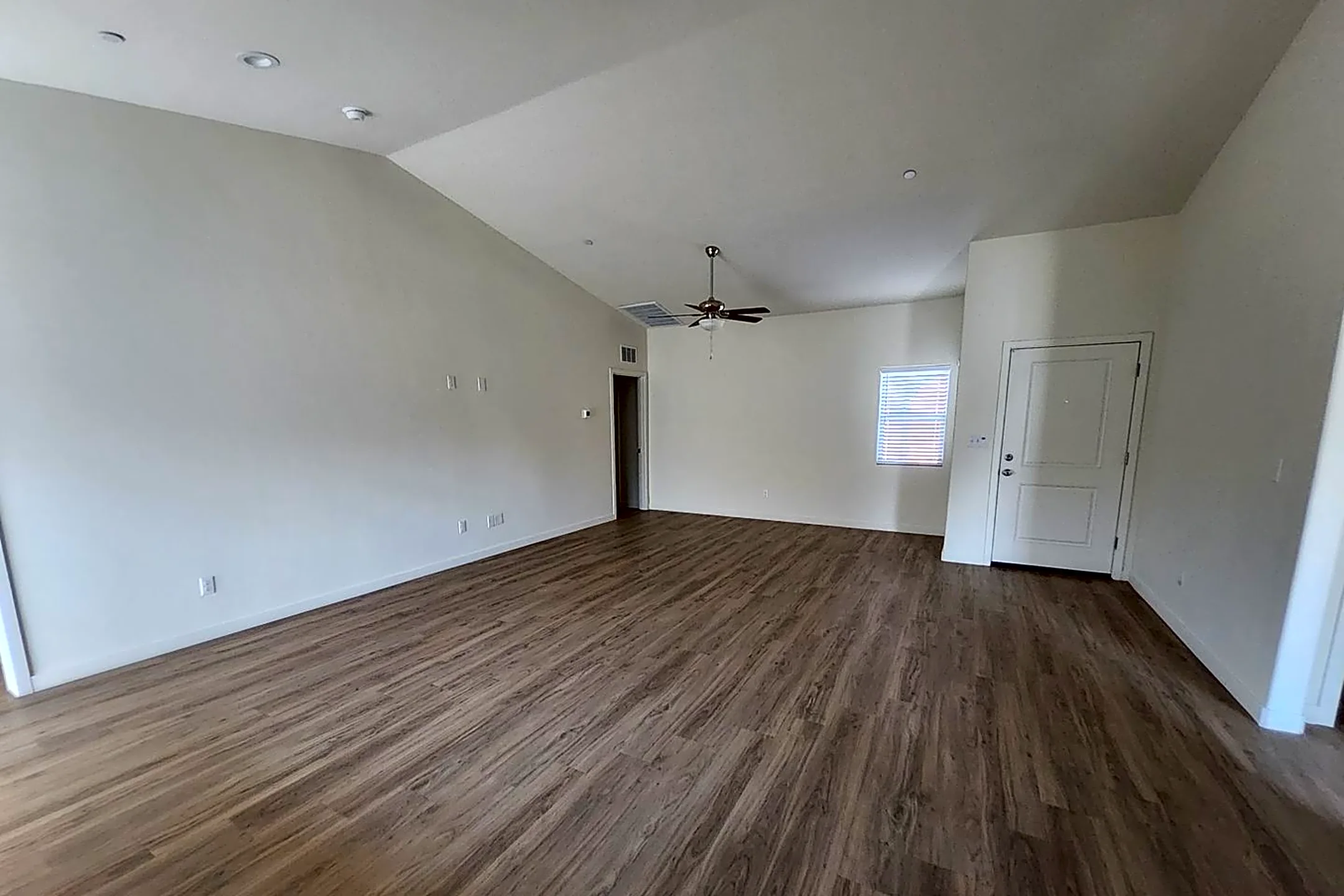 8315 Frankie Lou St 8315 Frankie Lou St unit 8315 Bakersfield, CA